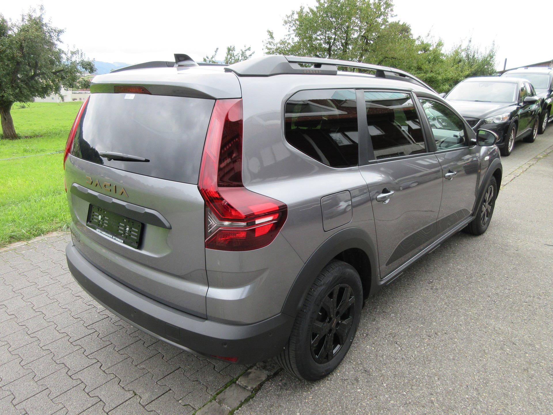 DACIA Jogger HEV 140 Extreme+ / 5 Jahre Garantie/100'000 Km-image-3