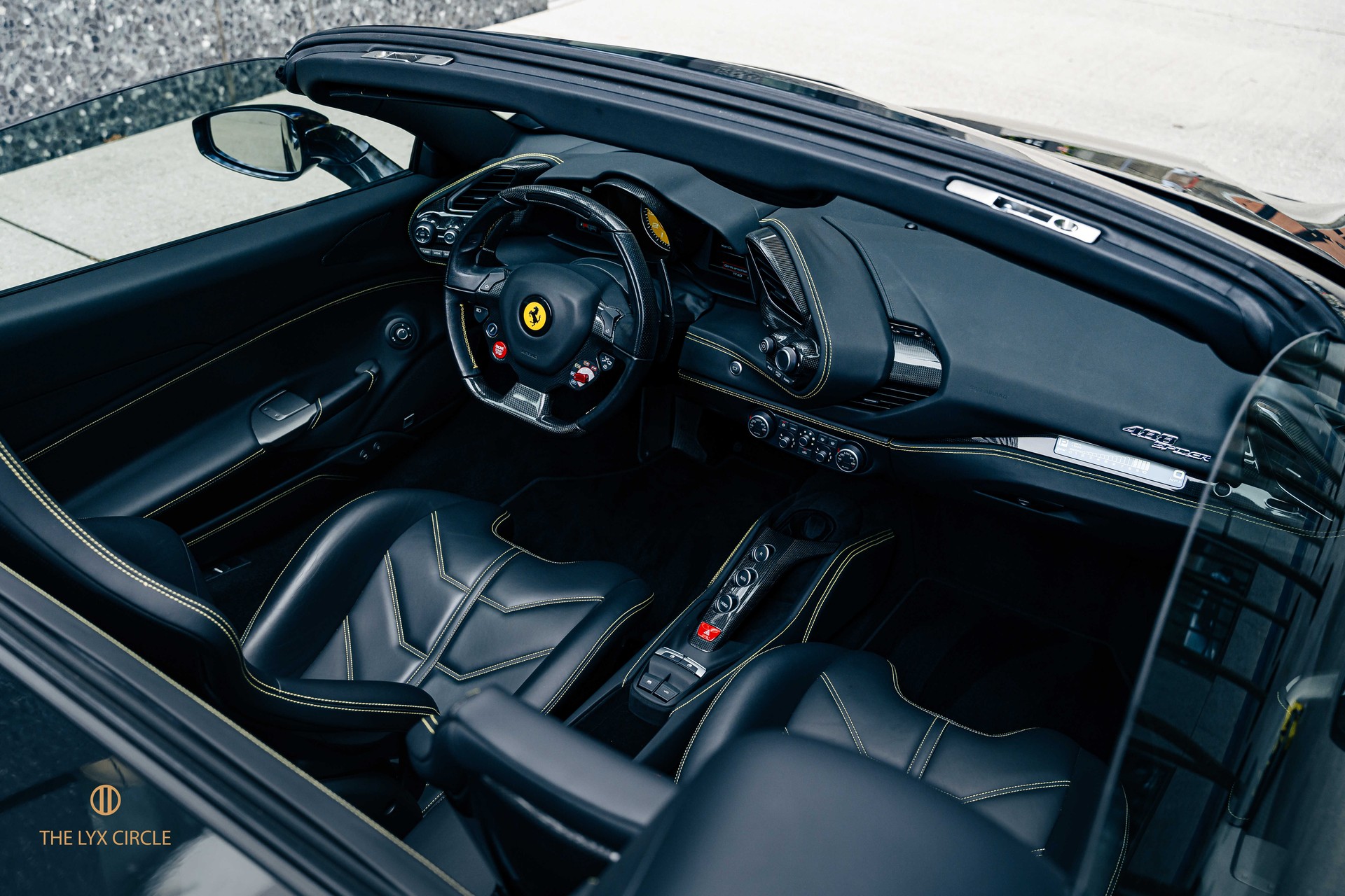 FERRARI 488 Spider 3.9 V8-image-11