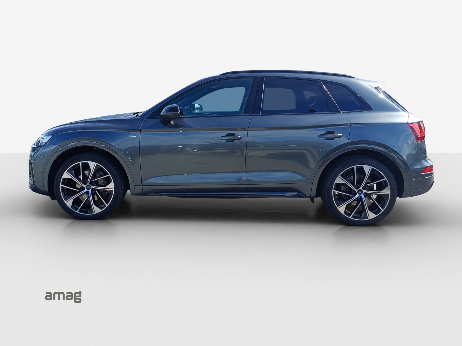 AUDI Q5 45 TFSI Black Edition quattro S-tronic-image-1