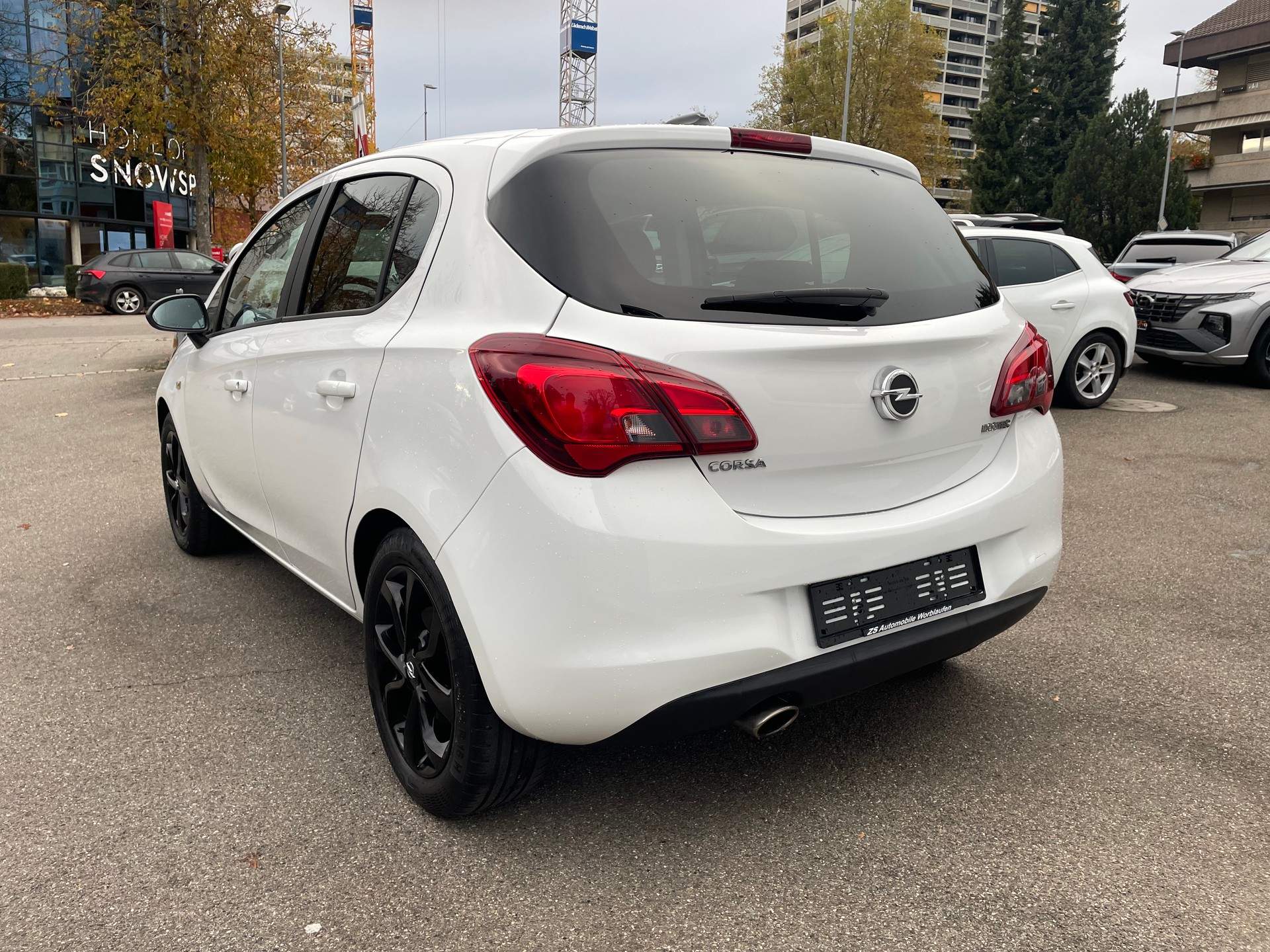 OPEL Corsa 1.0 T EcoTec Black Edition-image-2