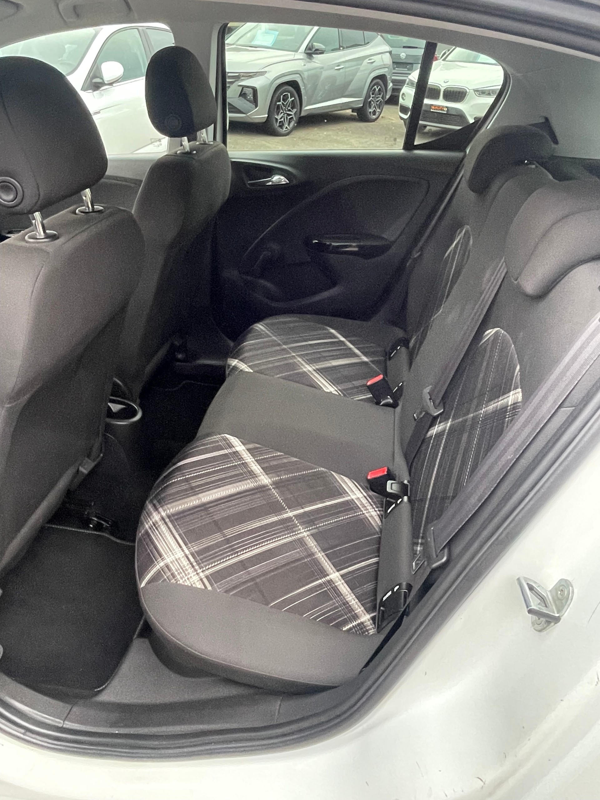 OPEL Corsa 1.0 T EcoTec Black Edition-image-8