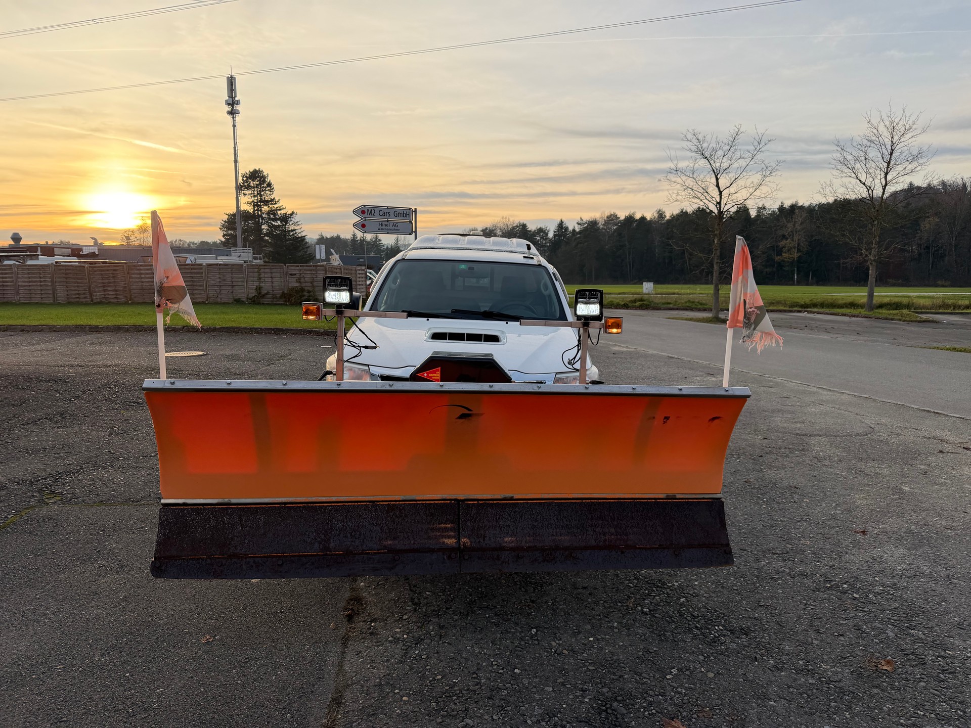TOYOTA Hilux 2.5D 4WD Single Cab Luna-image-2