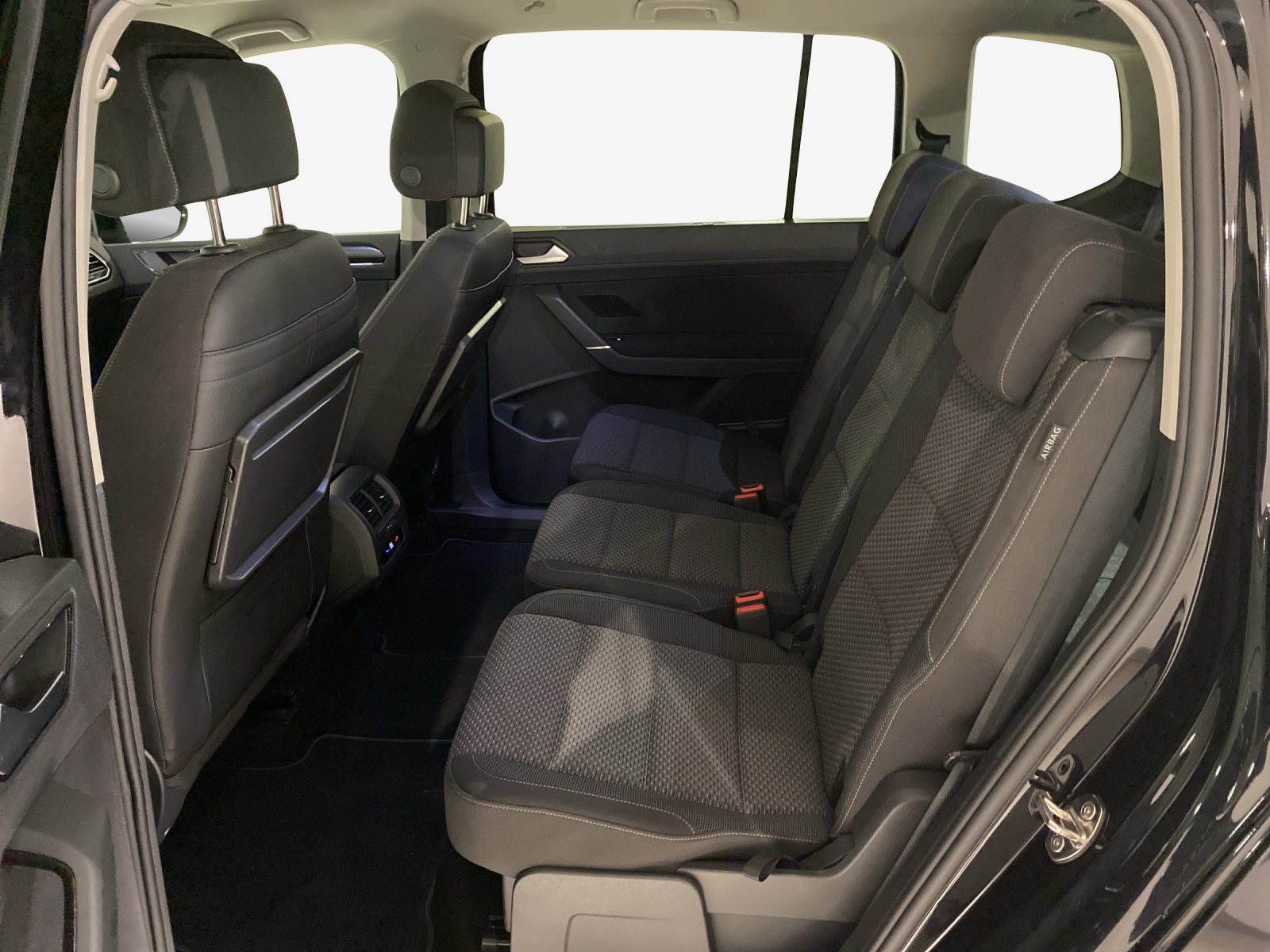 VW Touran 1.5 TSI EVO Comfortline United DSG-image-11