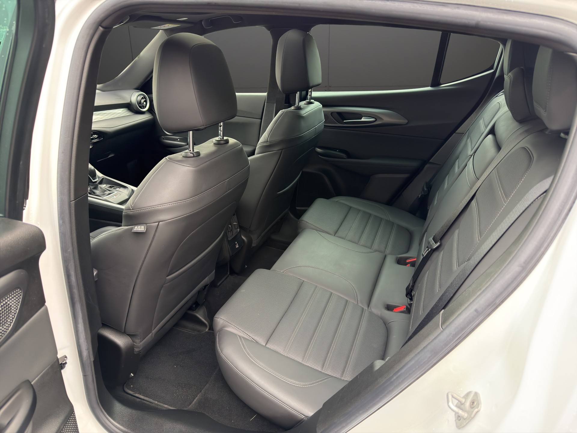 ALFA ROMEO Tonale 1.3 Plug-in-Hybrid Q4 Veloce-image-24