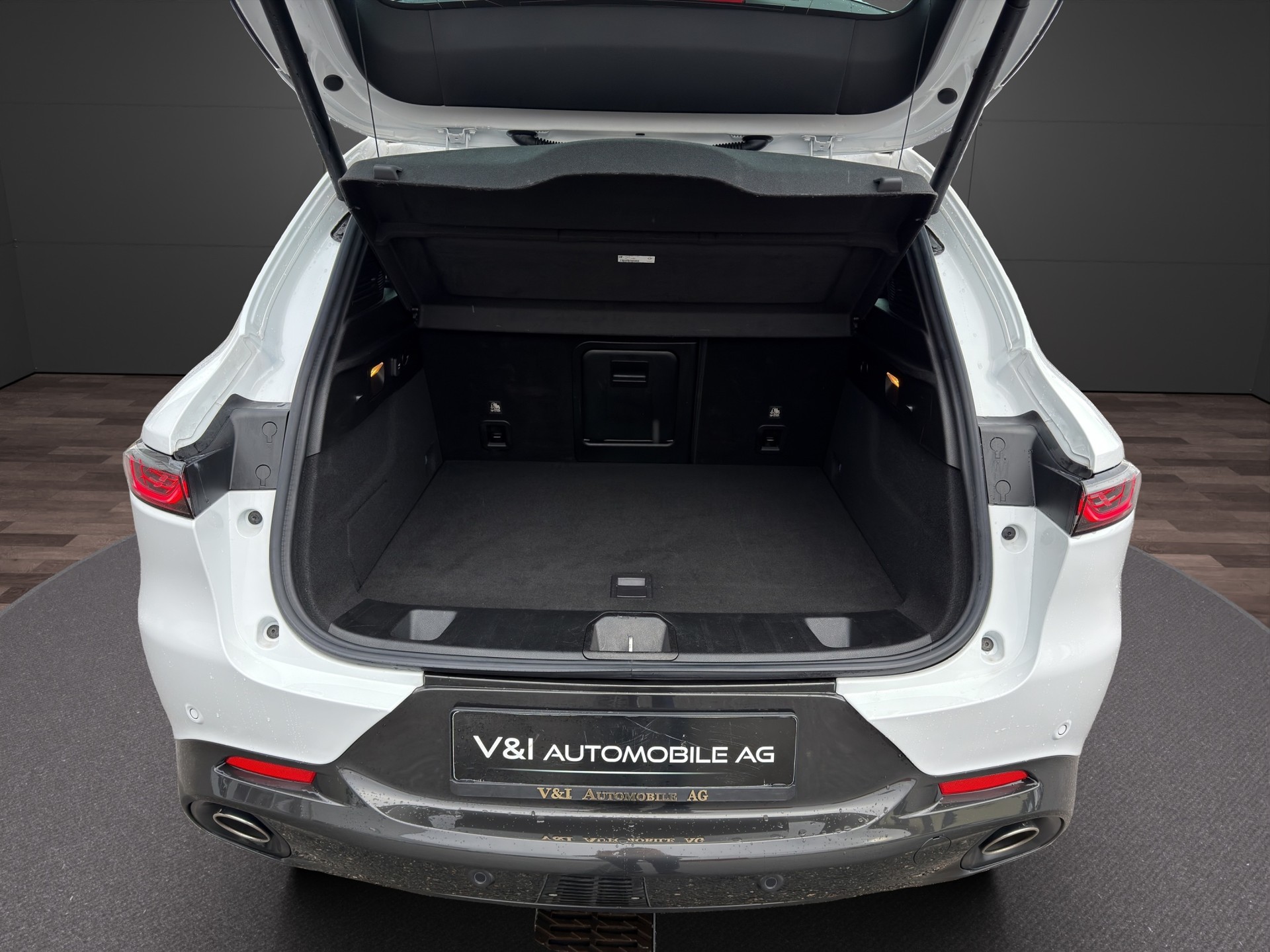 ALFA ROMEO Tonale 1.3 Plug-in-Hybrid Q4 Veloce-image-25