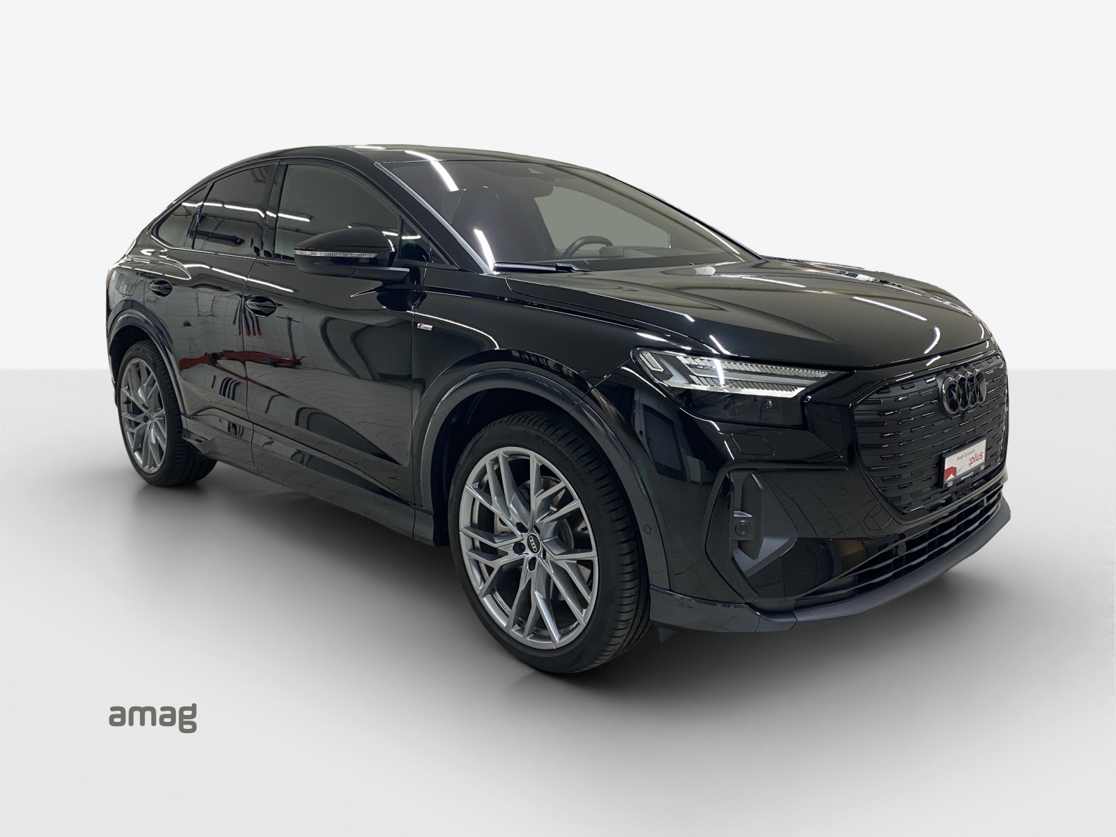 AUDI Q4 Sportback e-tron 55 quattro-image-6
