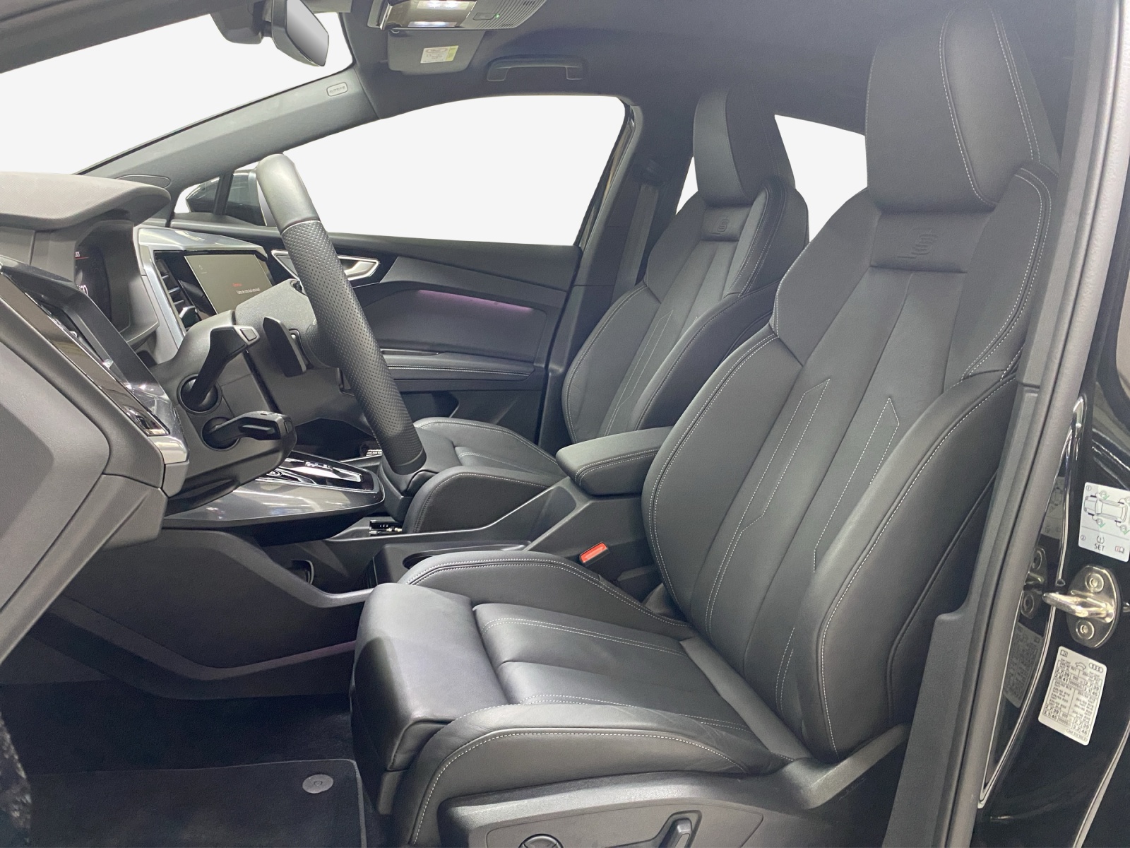 AUDI Q4 Sportback e-tron 55 quattro-image-8