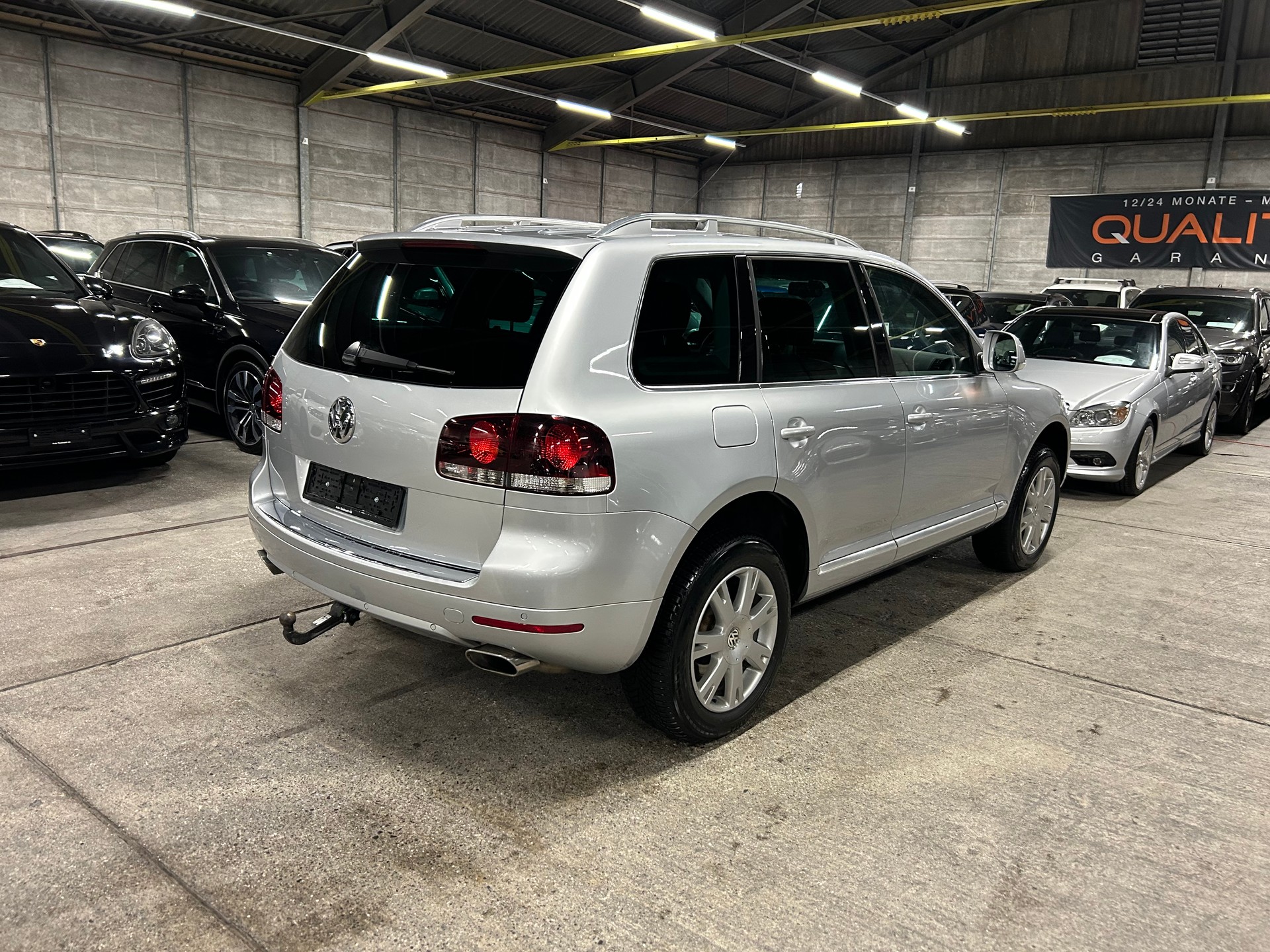 VW Touareg 3.0 TDI Mountain-image-3