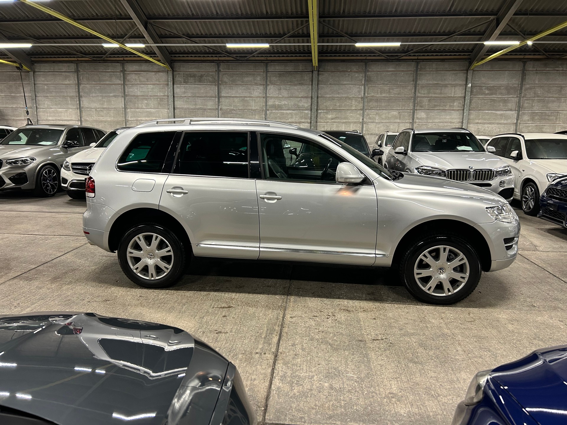 VW Touareg 3.0 TDI Mountain-image-2