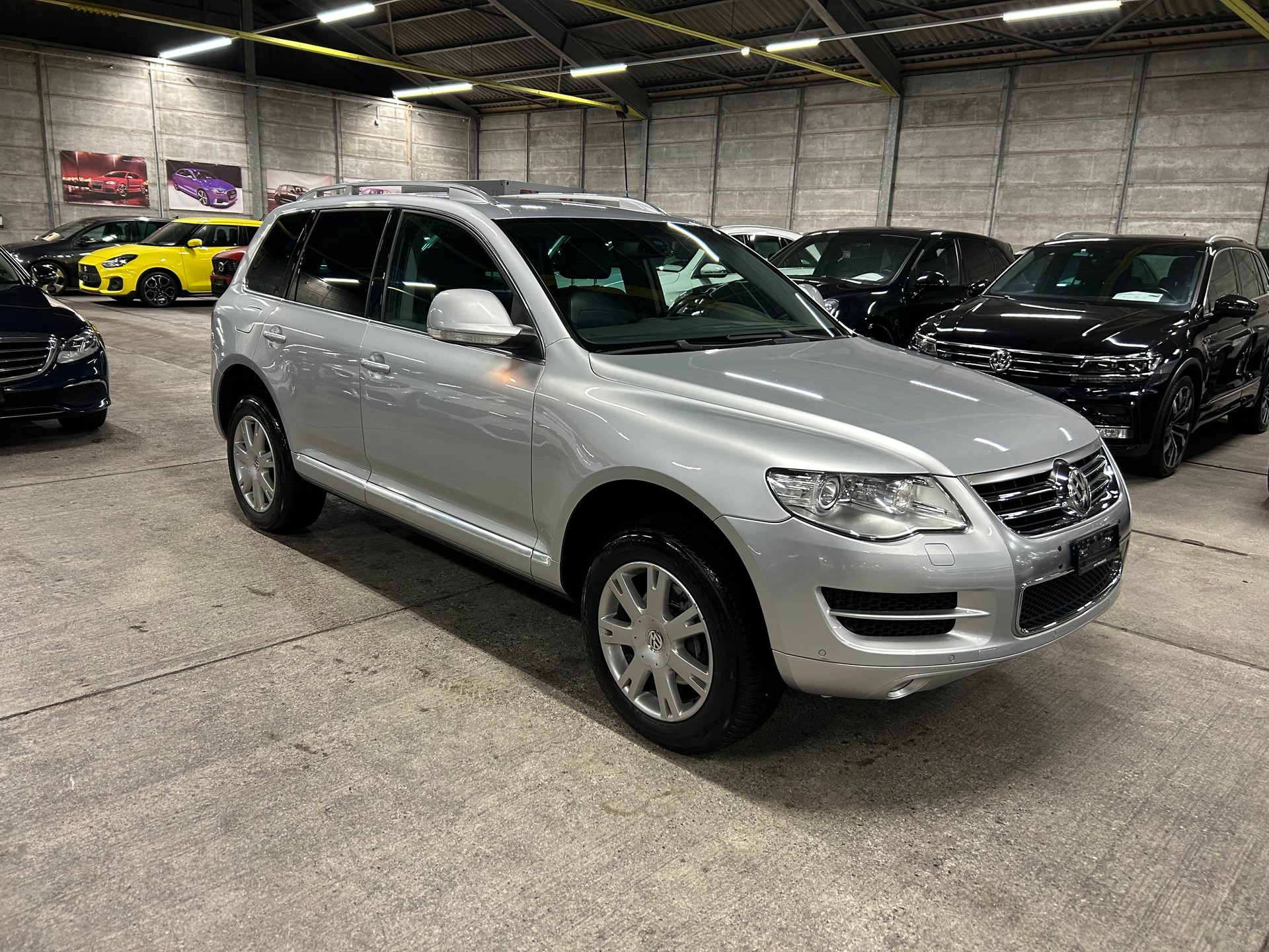 VW Touareg 3.0 TDI Mountain-image-1