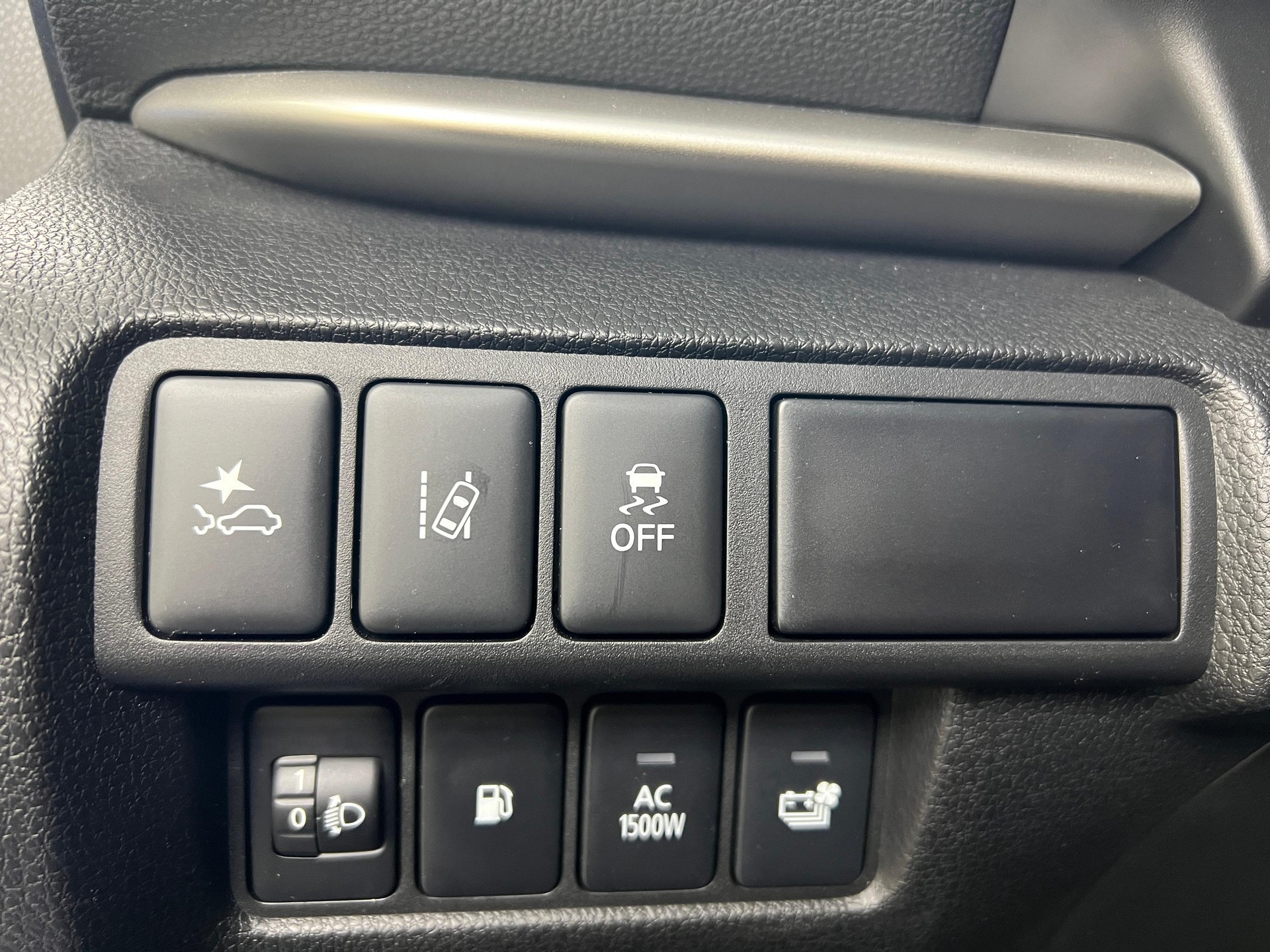 MITSUBISHI Eclipse Cross 2.4 PHEV Intense 4x4 / Jetzt mit attraktivem 1.99% Leasing-image-13