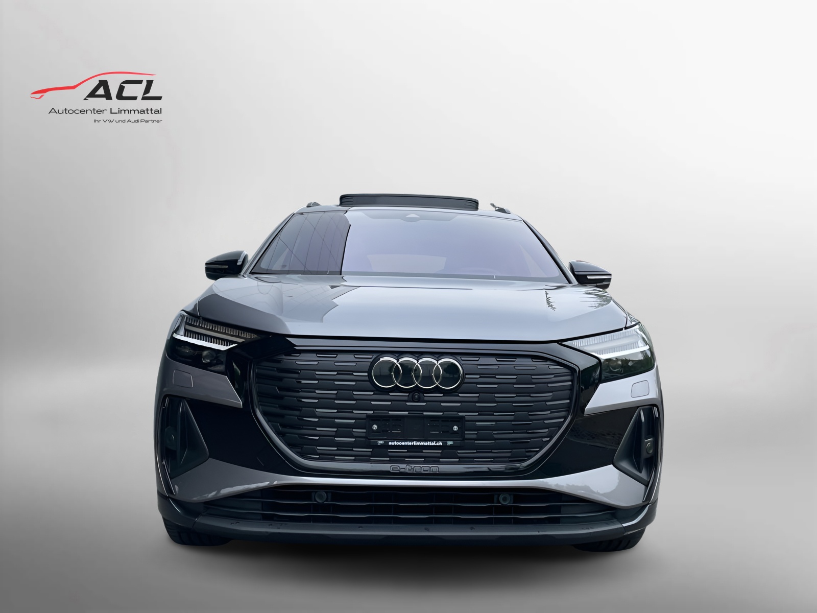 AUDI Q4 e-tron 45 Edition Swiss Ski quattro-image-1