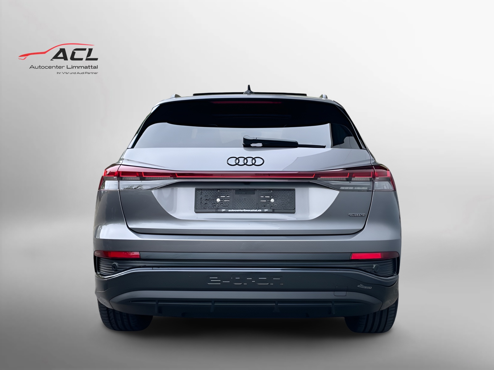 AUDI Q4 e-tron 45 Edition Swiss Ski quattro-image-6