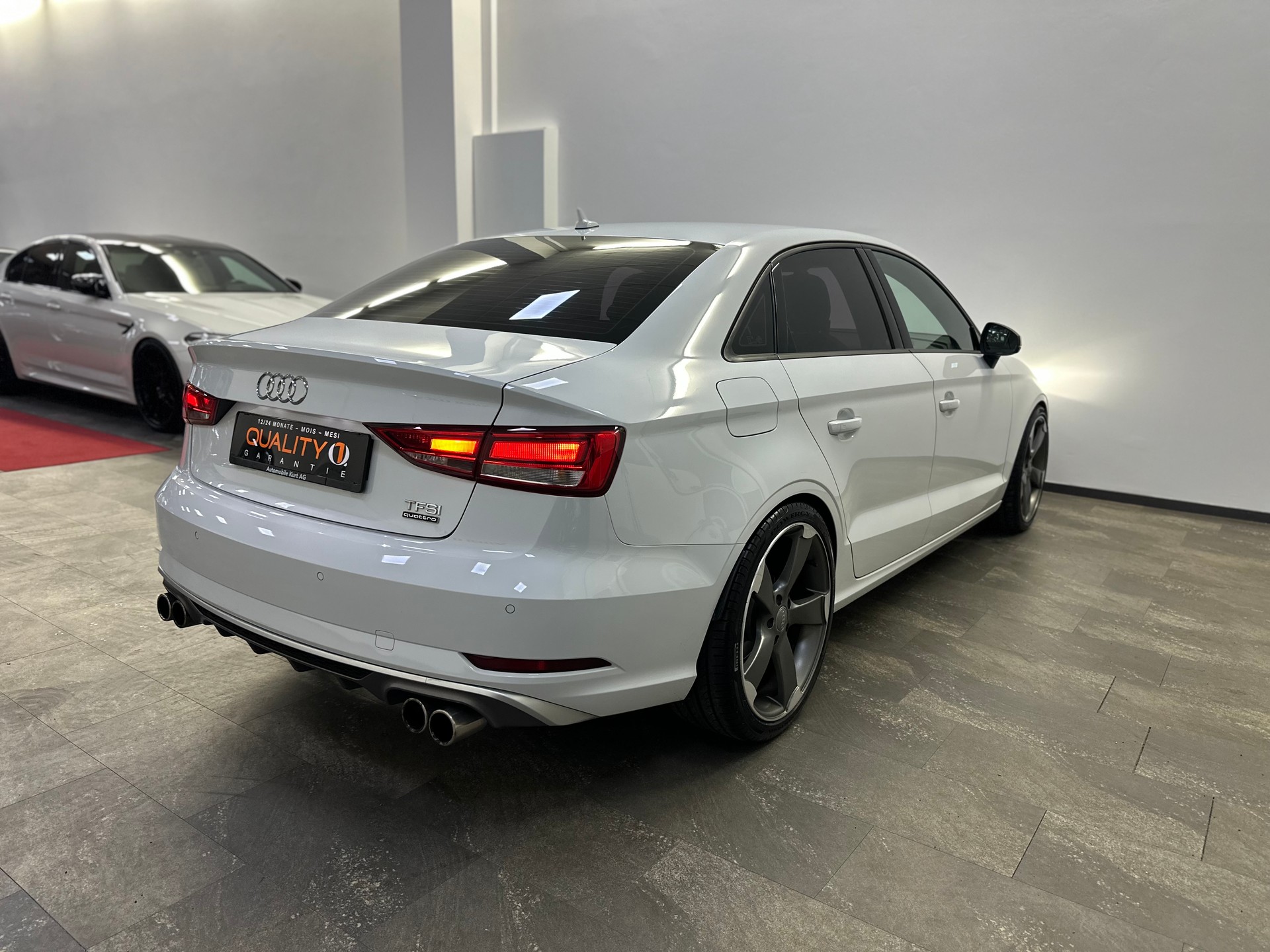 AUDI A3 Limousine 2.0 TFSI Sport quattro S-tronic-image-6