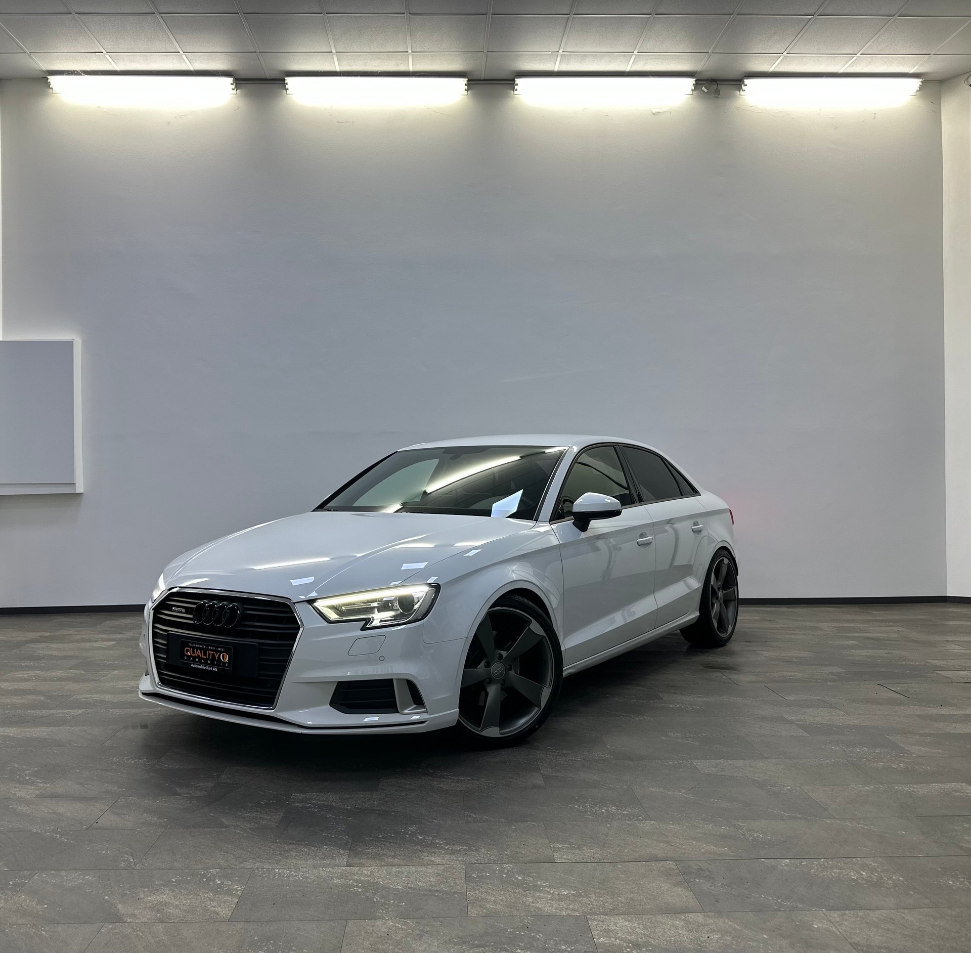 AUDI A3 Limousine 2.0 TFSI Sport quattro S-tronic-image-0