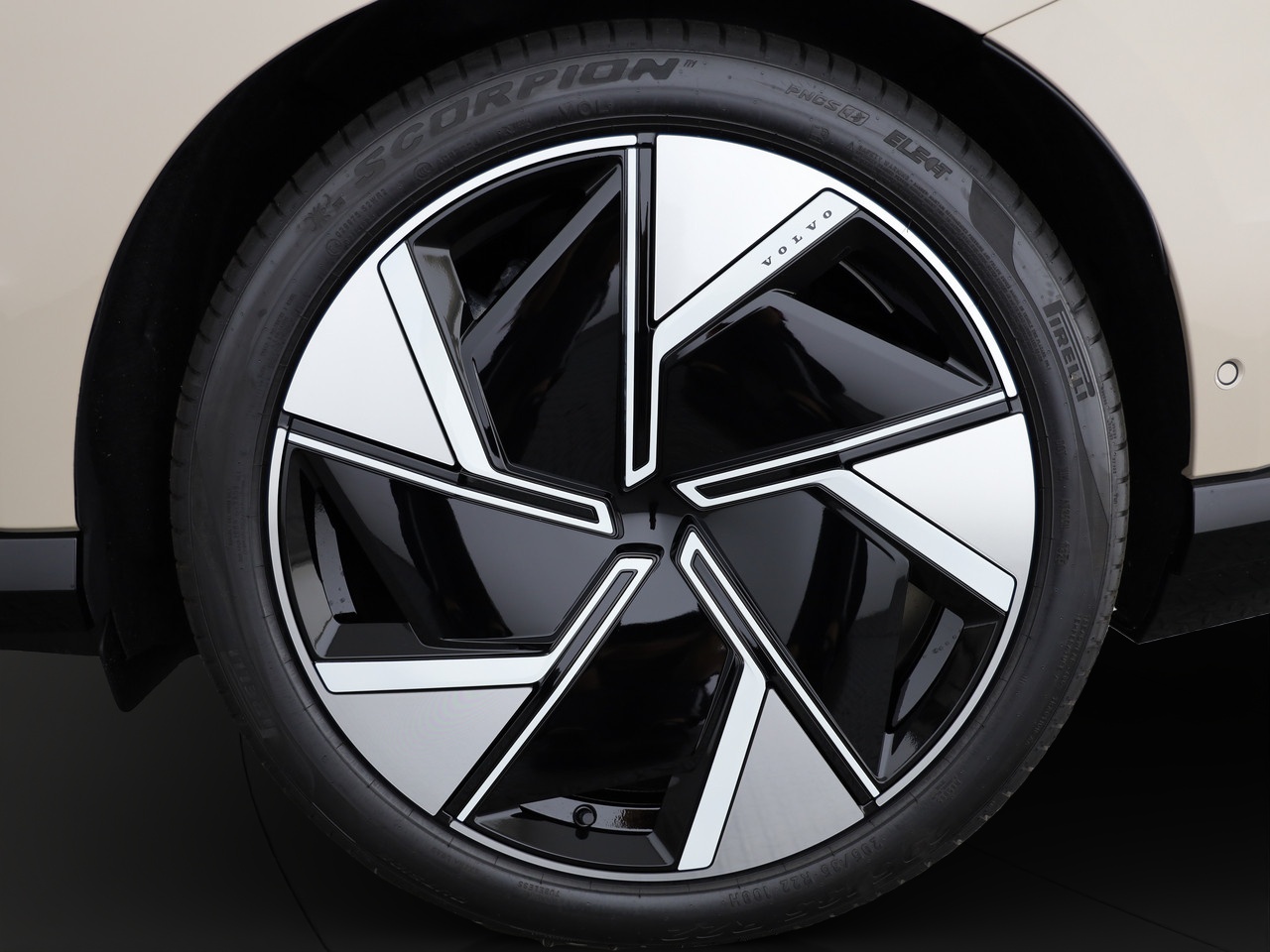 VOLVO EX90 Twin Performance Ultra AWD-image-3