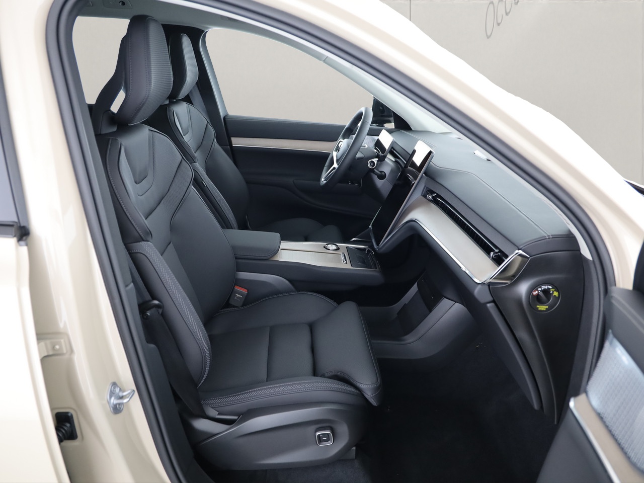 VOLVO EX90 Twin Performance Ultra AWD-image-6