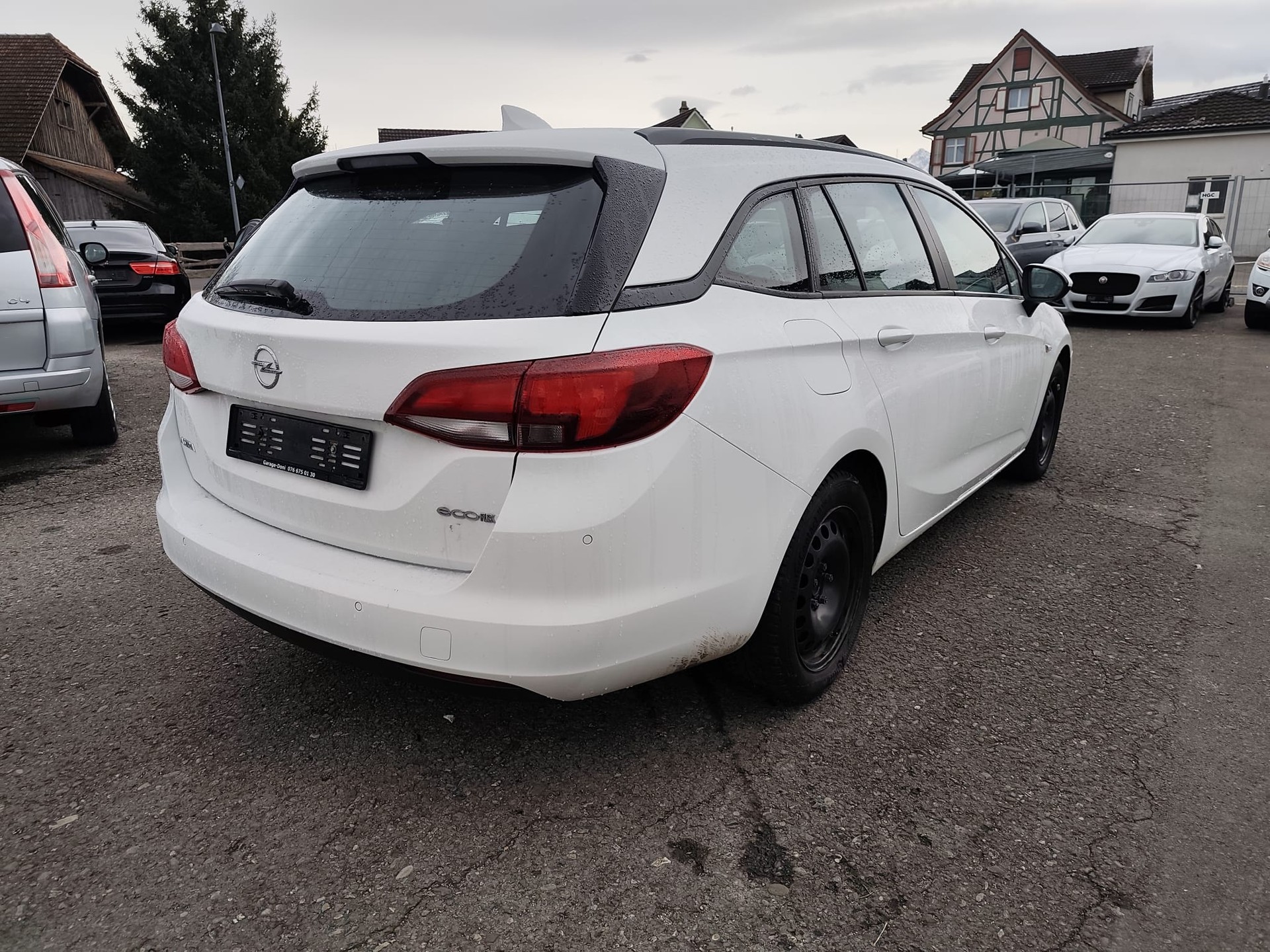 OPEL Astra Sports Tourer 1.6 CDTi ecoFLEX-image-2