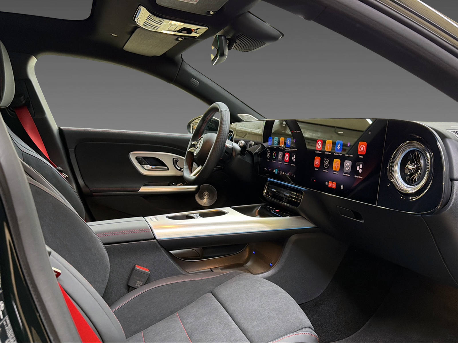 MERCEDES-BENZ CLA 220 4Matic-image-13