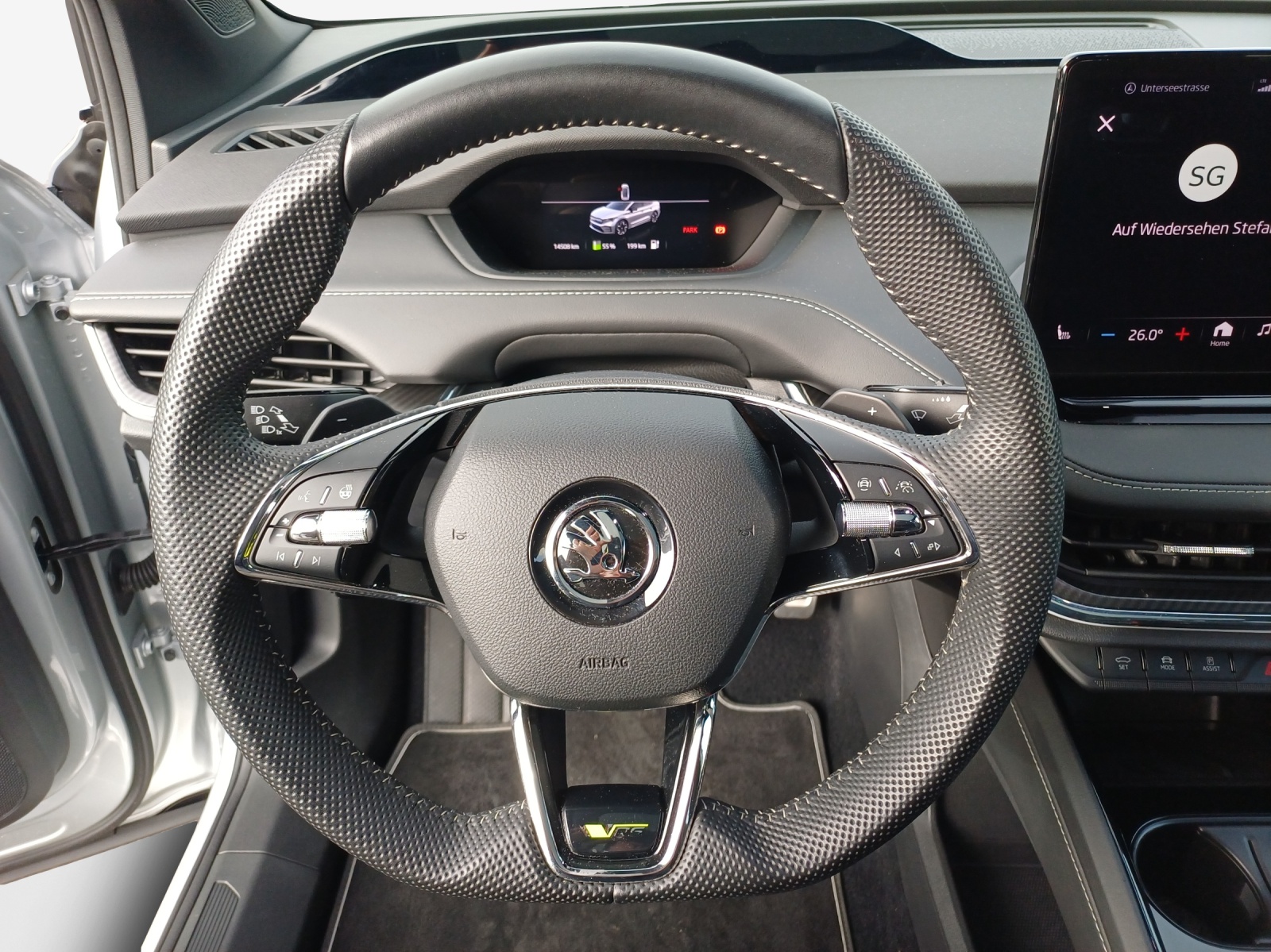 SKODA Enyaq Coupé RS iV 80 4x4-image-10