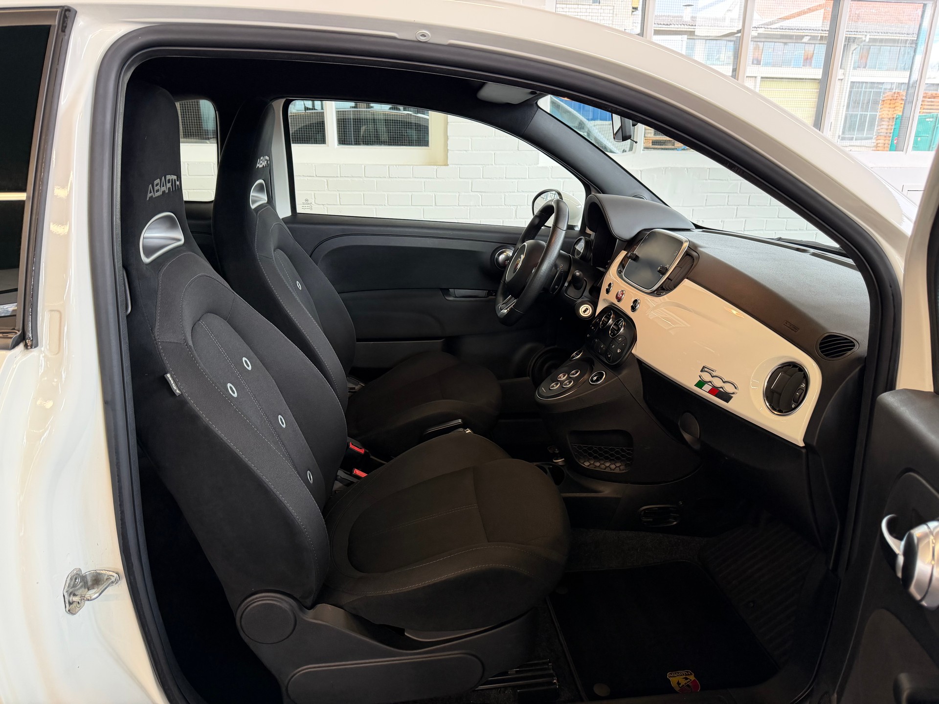 FIAT 595 1.4 16V Turbo 145 PS Abarth Dualogic (CH)-image-7