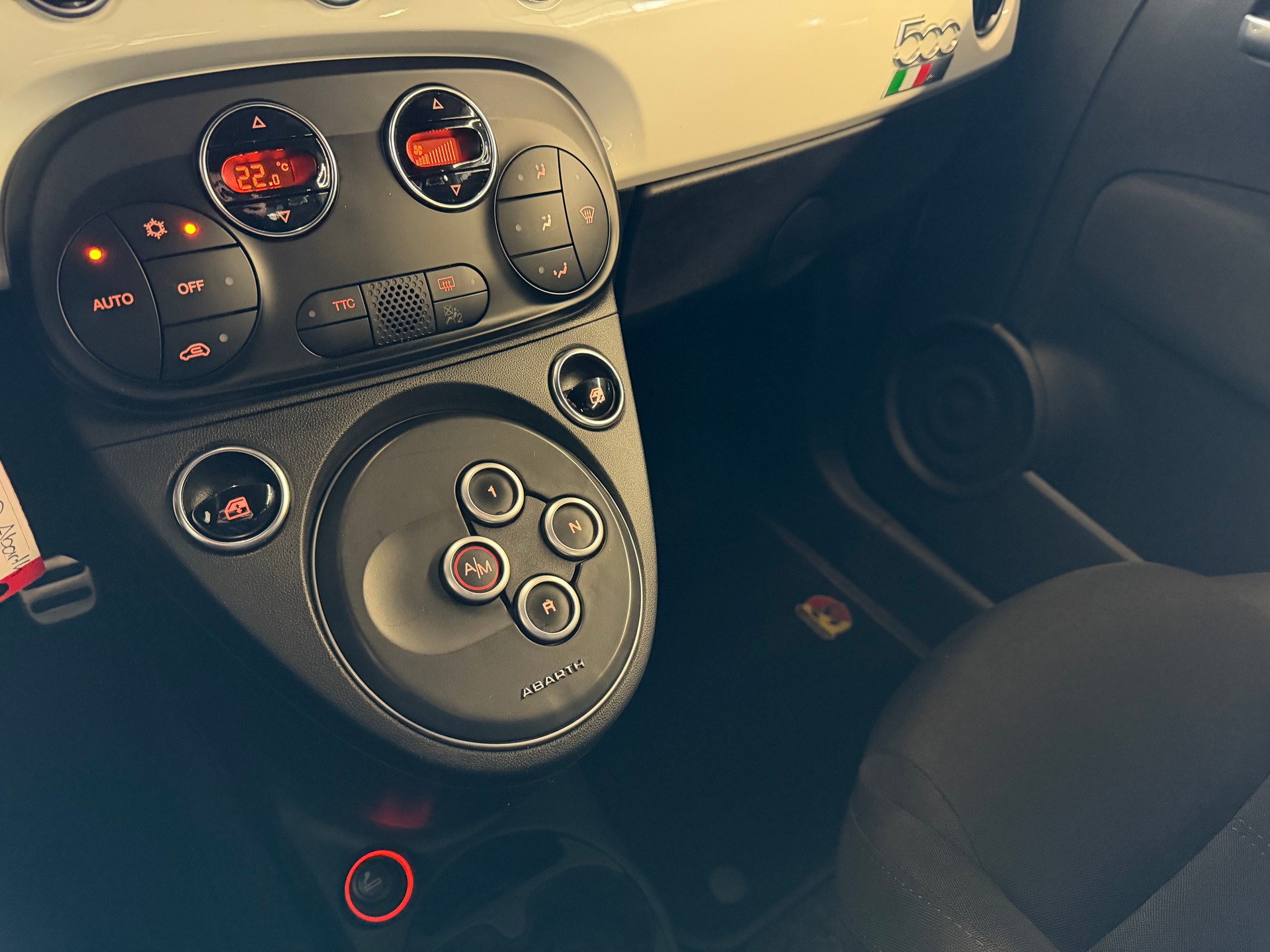 FIAT 595 1.4 16V Turbo 145 PS Abarth Dualogic (CH)-image-14