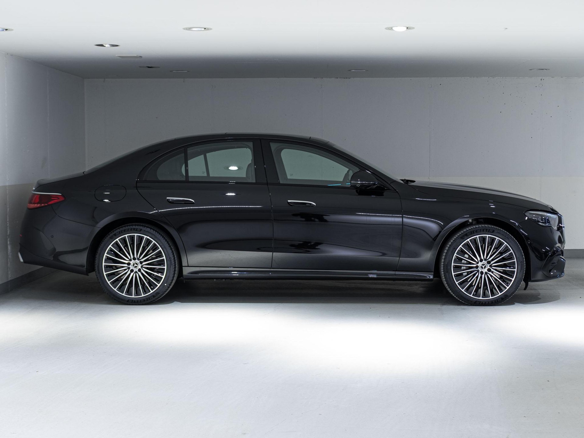 MERCEDES-BENZ E 450 d 4MATIC-image-1