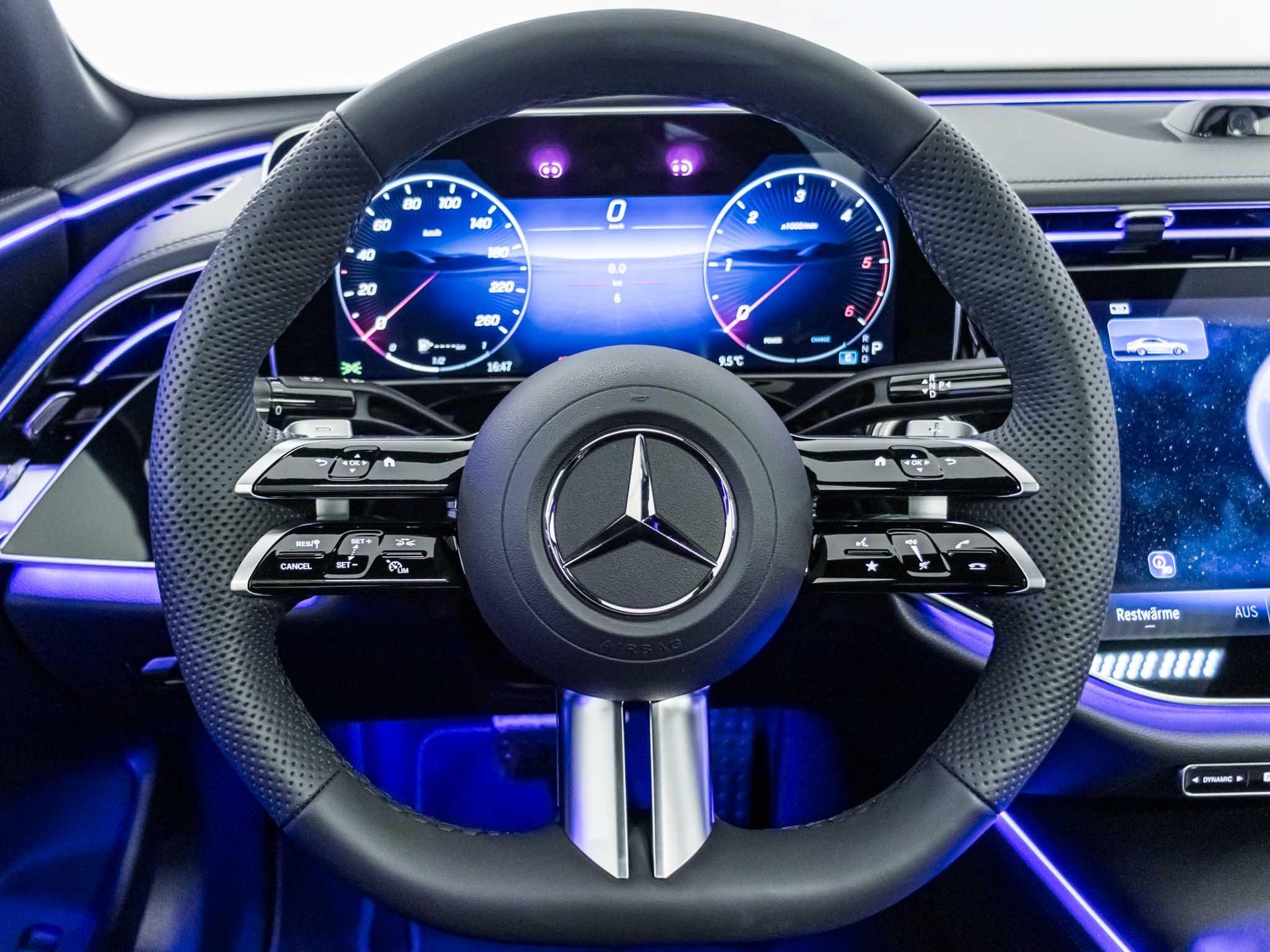 MERCEDES-BENZ E 450 d 4MATIC-image-10