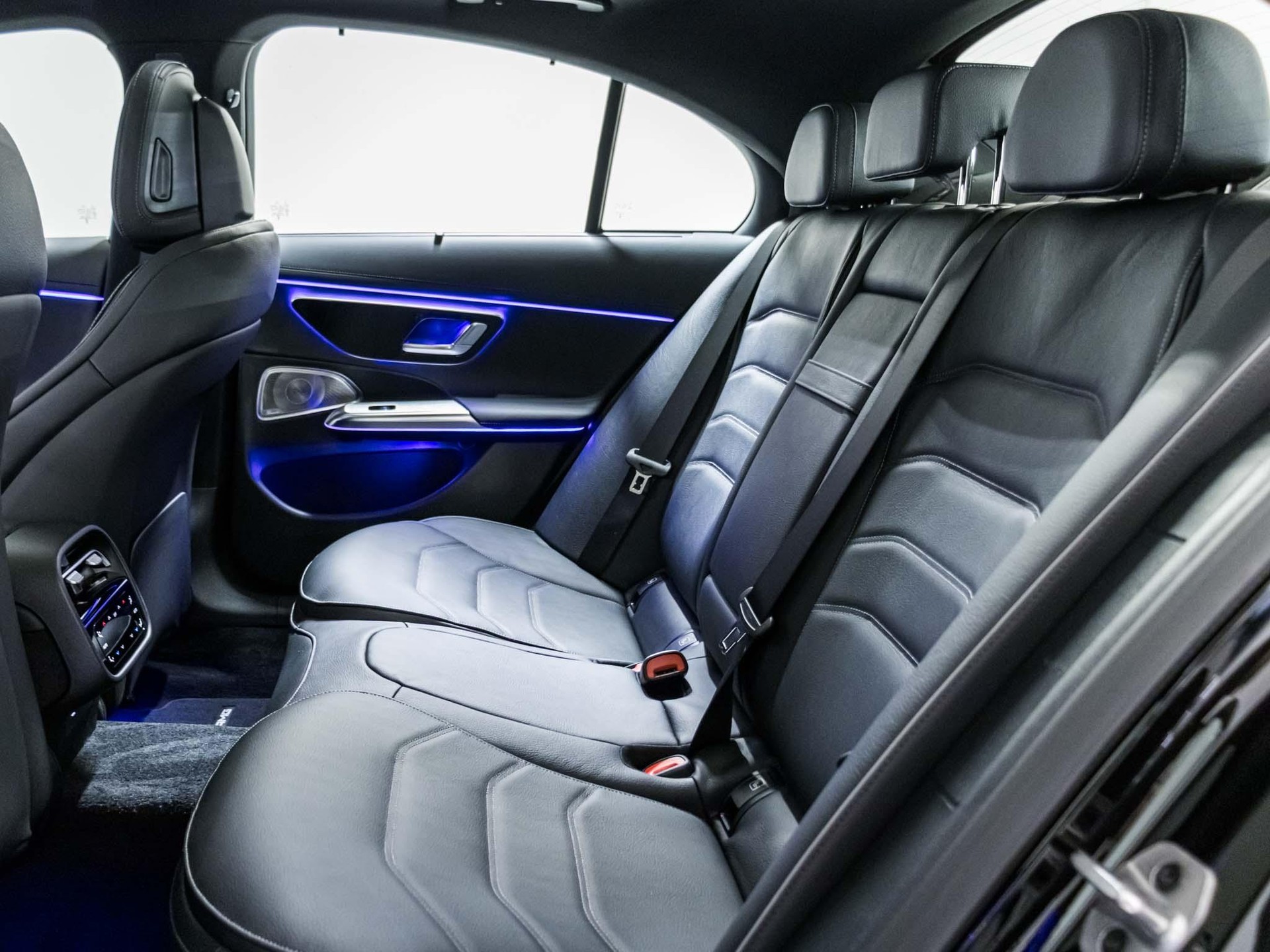 MERCEDES-BENZ E 450 d 4MATIC-image-7