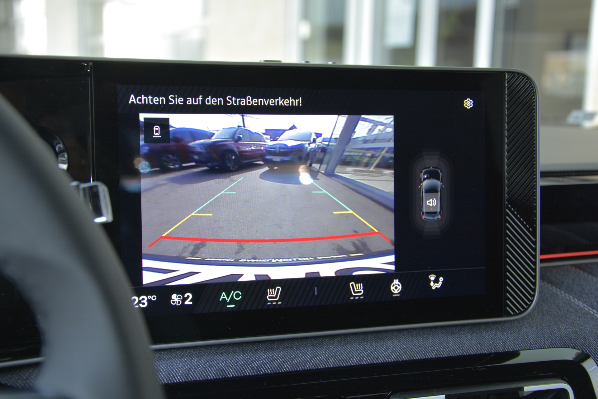 RENAULT R5 Electric techno 150PS Comfort Range-image-9