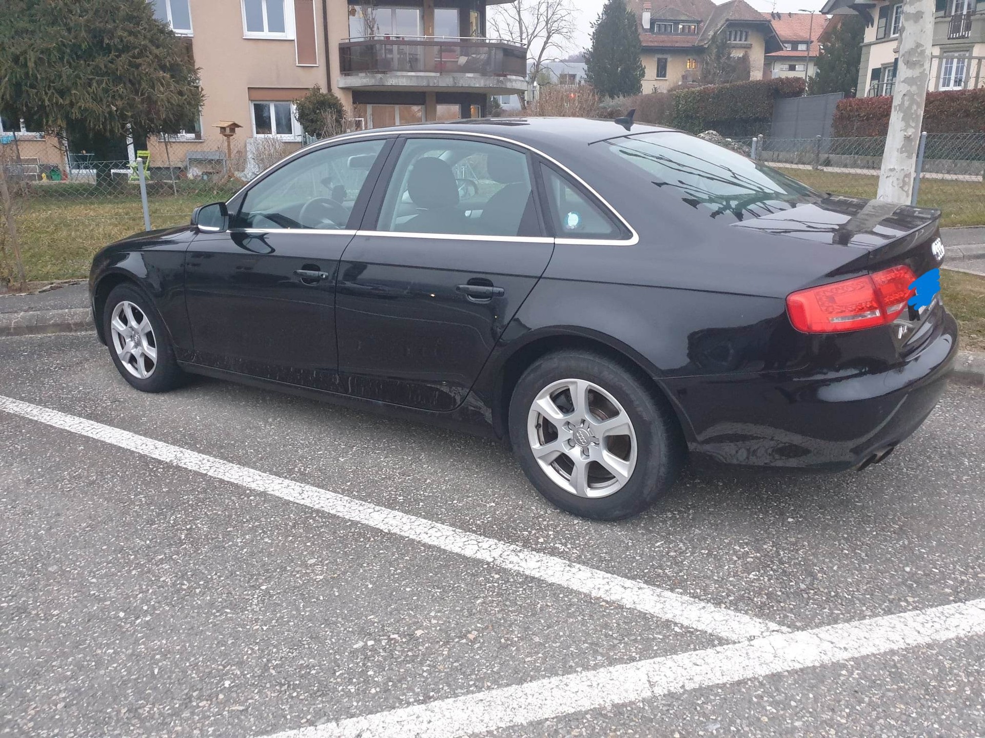 AUDI A4 Limousine 1.8 TFSI multitronic-image-1