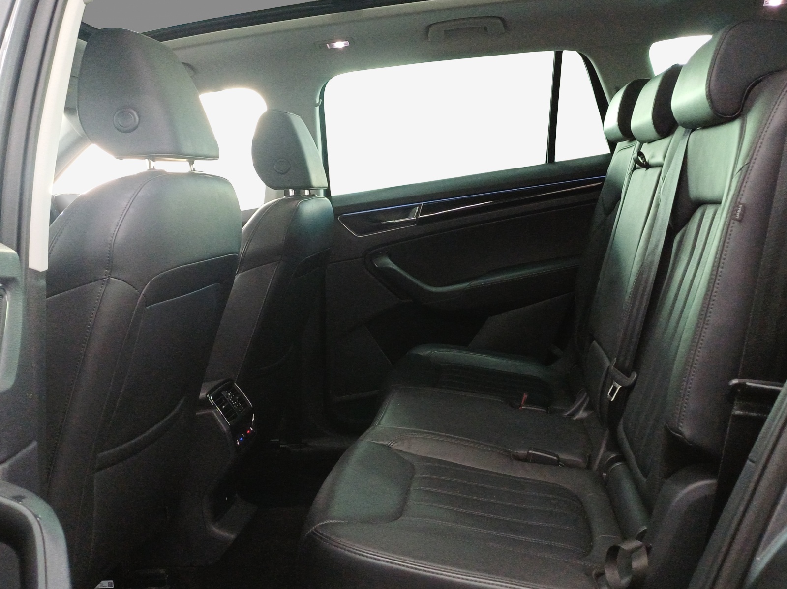SKODA Kodiaq 2.0 TSI 4x4 L&K-image-11