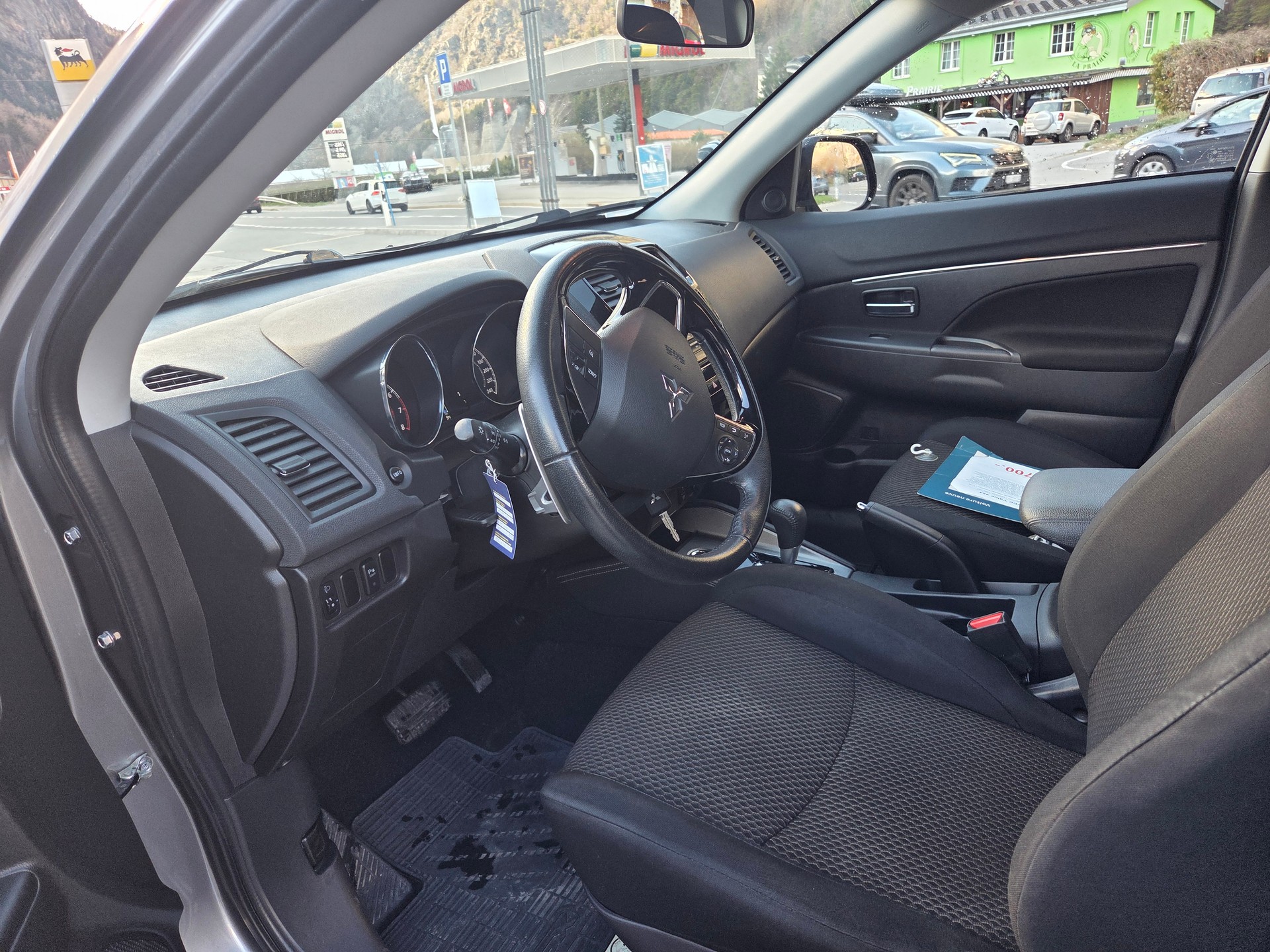 MITSUBISHI ASX 2.0 MIVEC Value 4WD Automat-image-4