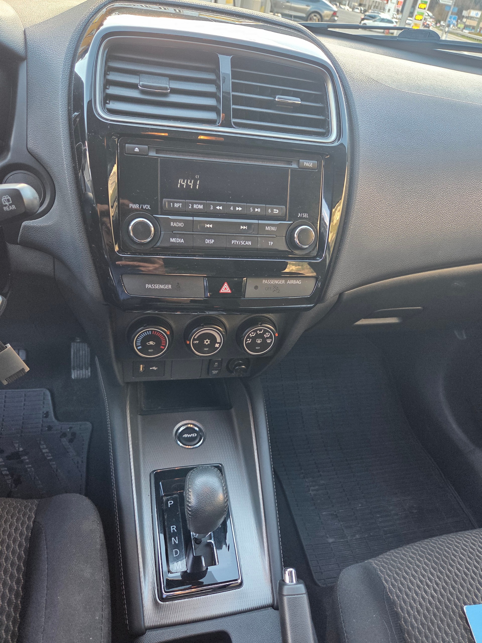 MITSUBISHI ASX 2.0 MIVEC Value 4WD Automat-image-5