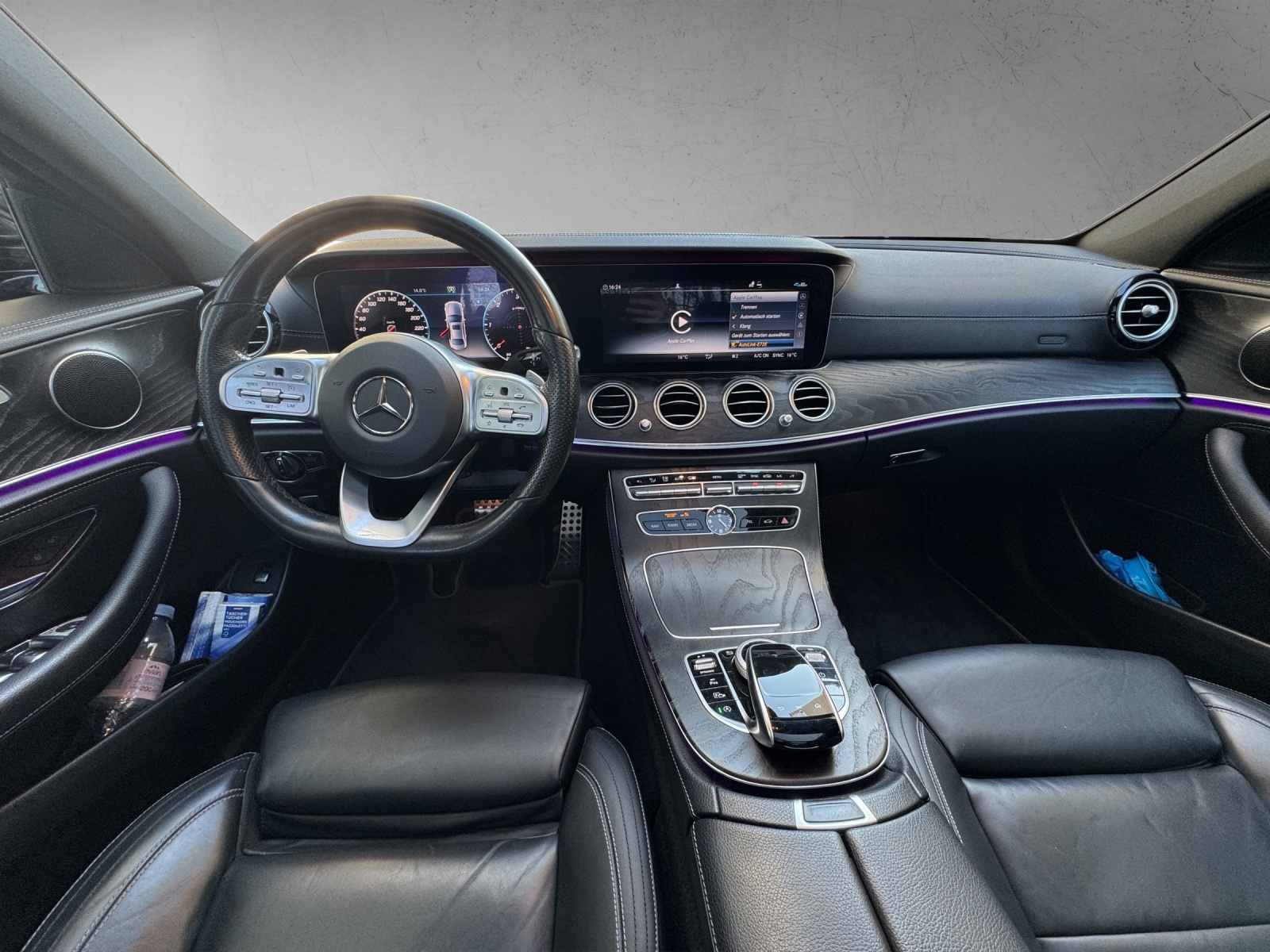 MERCEDES-BENZ E 220 d AMG Line 9G-Tronic-image-11