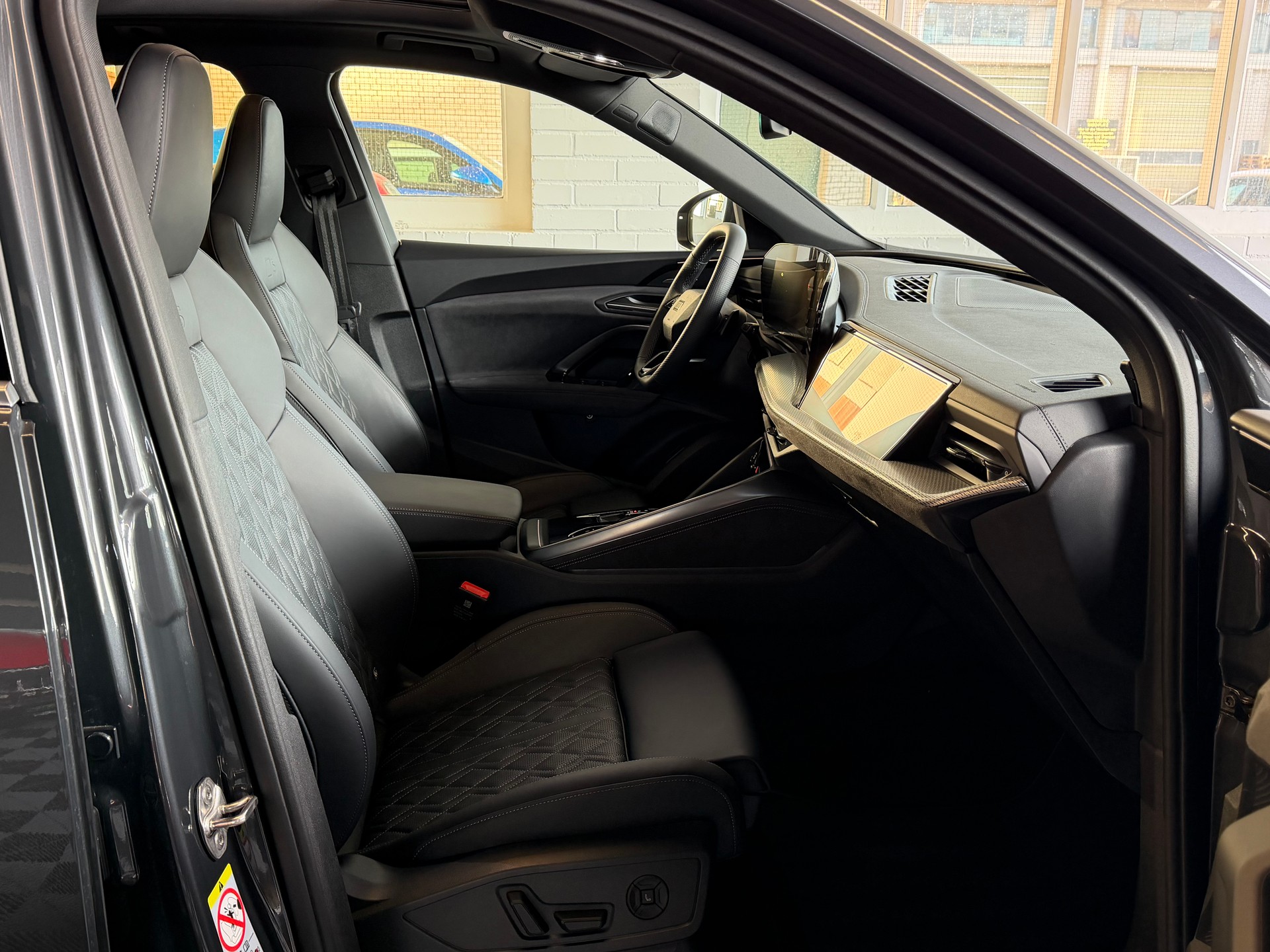 AUDI SQ5 Sportback SB TFSI 4X4 367 PS quattro S-tronic-image-8