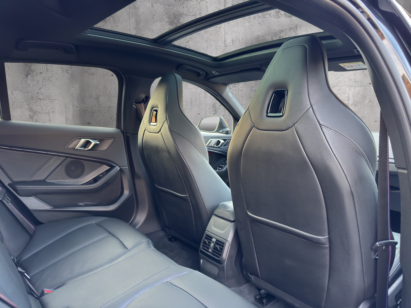 BMW M135i xDrive Steptronic-image-15