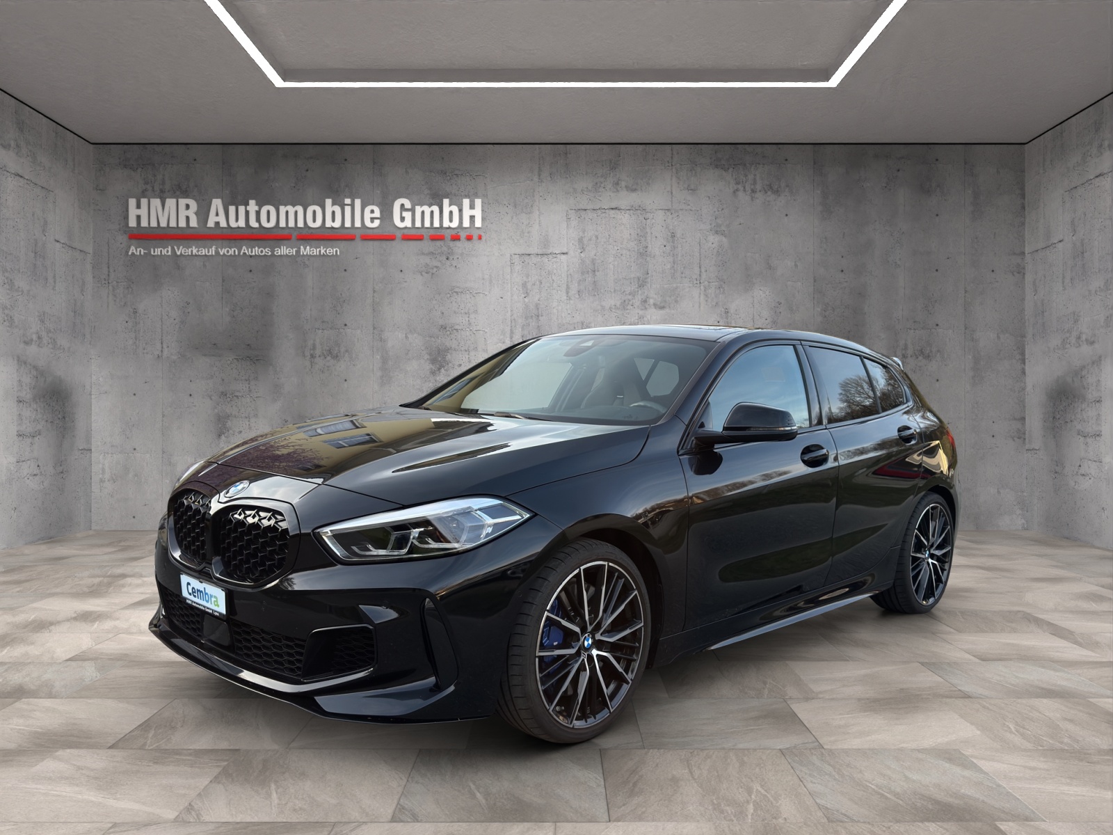 BMW M135i xDrive Steptronic-showroom-element-2