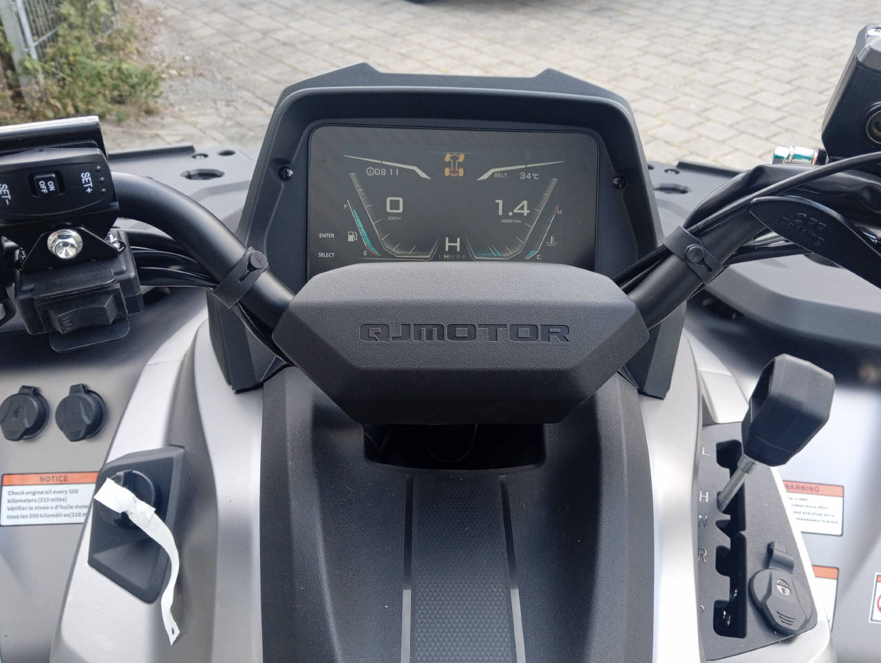 QJ SFA 1000 ABS EPS DLX Touring-image-8