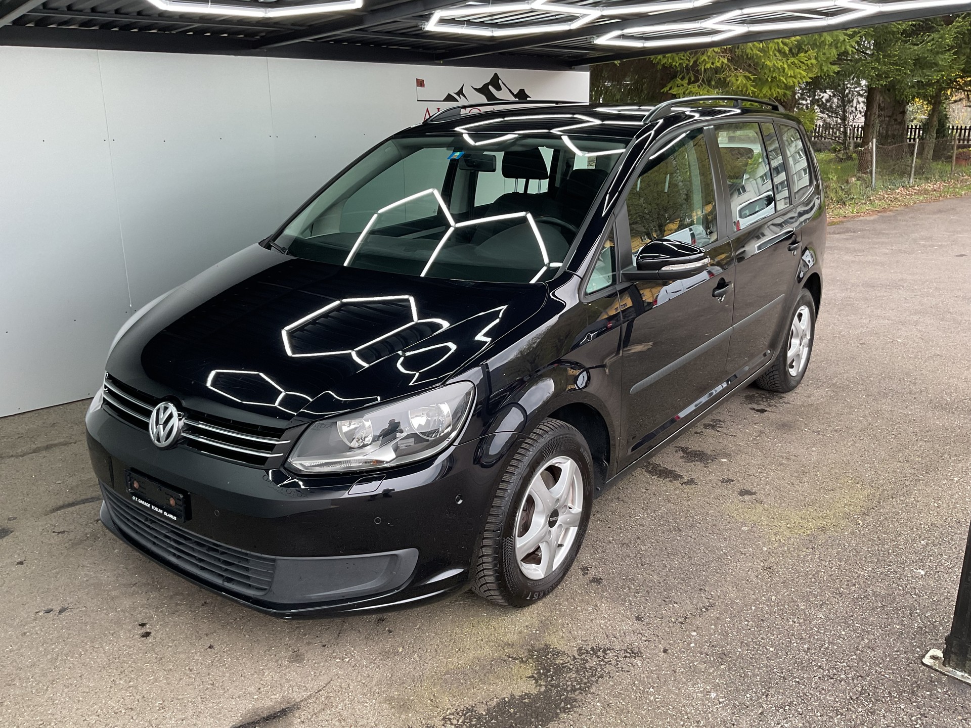 VW Touran 1.6 TDI Trendline DSG-showroom-element-2