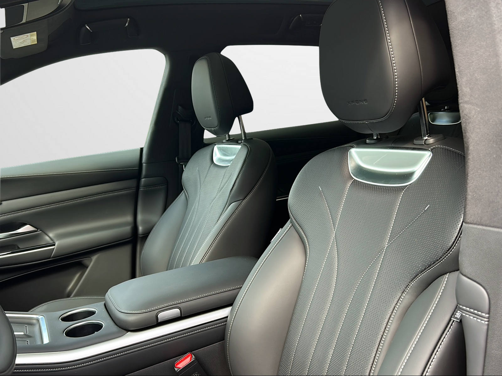 XPENG G9 93kWh Performance AWD-image-9