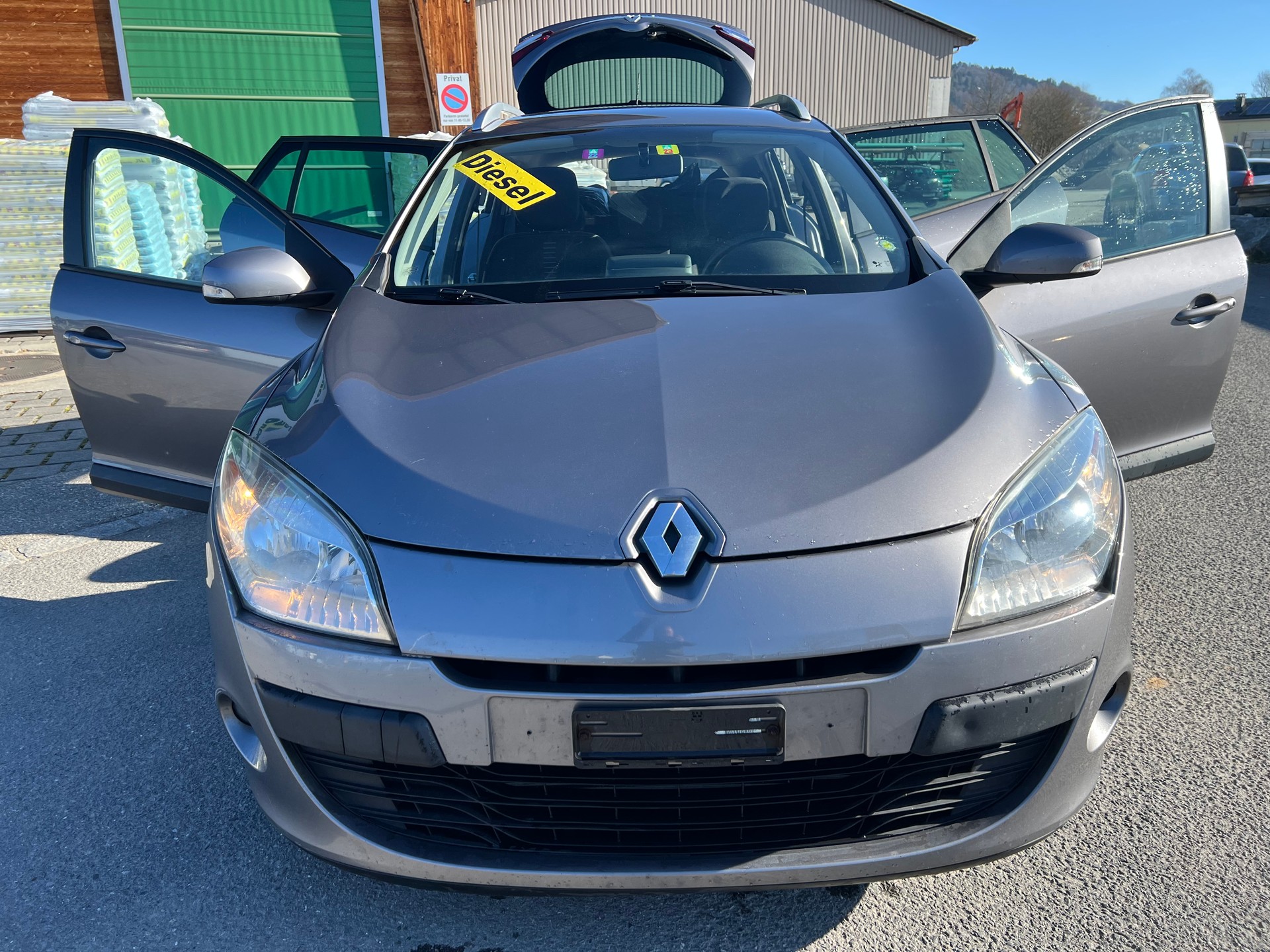 RENAULT Mégane 1.5 dCi Dynamique-image-6