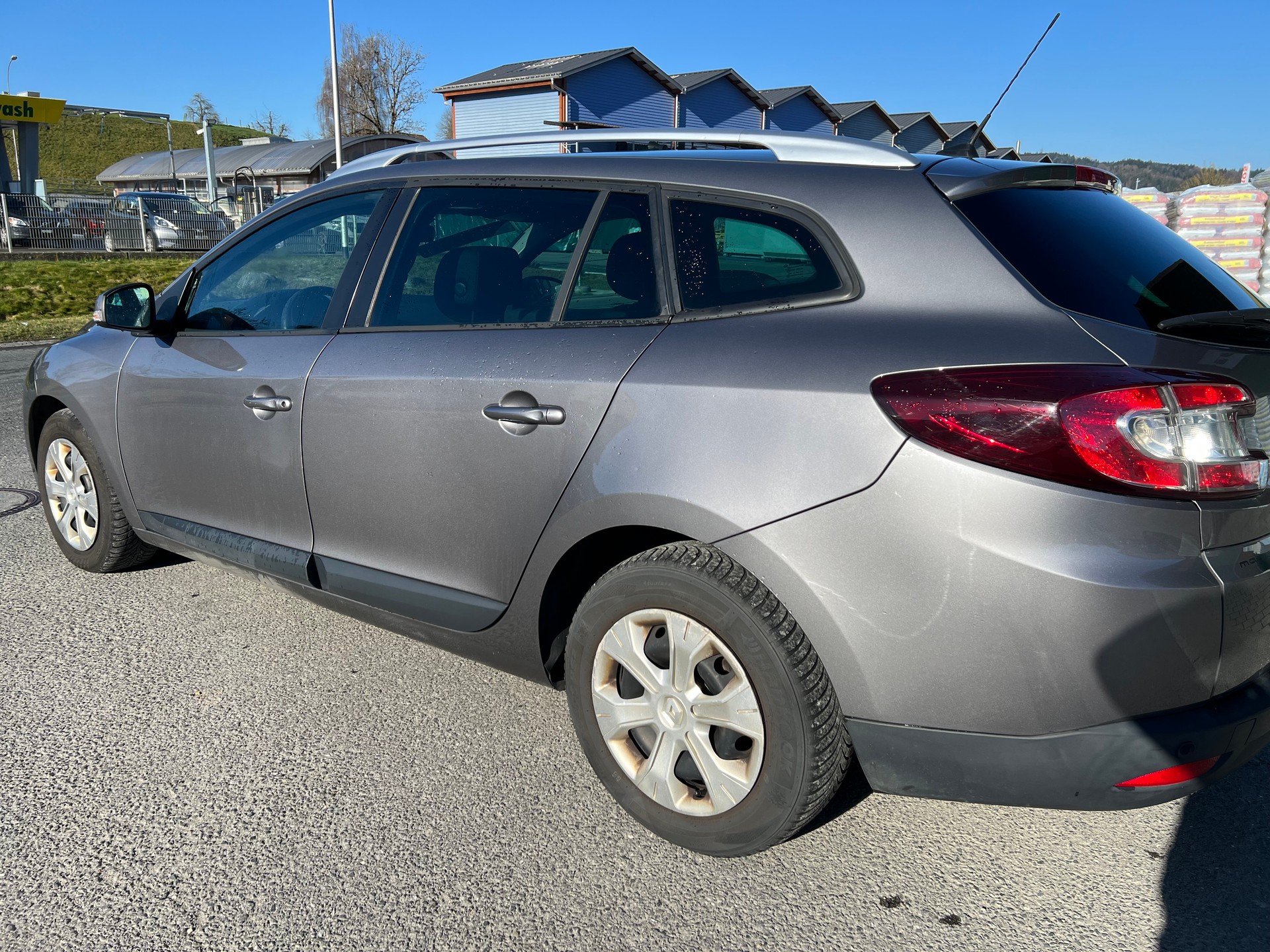 RENAULT Mégane 1.5 dCi Dynamique-image-3