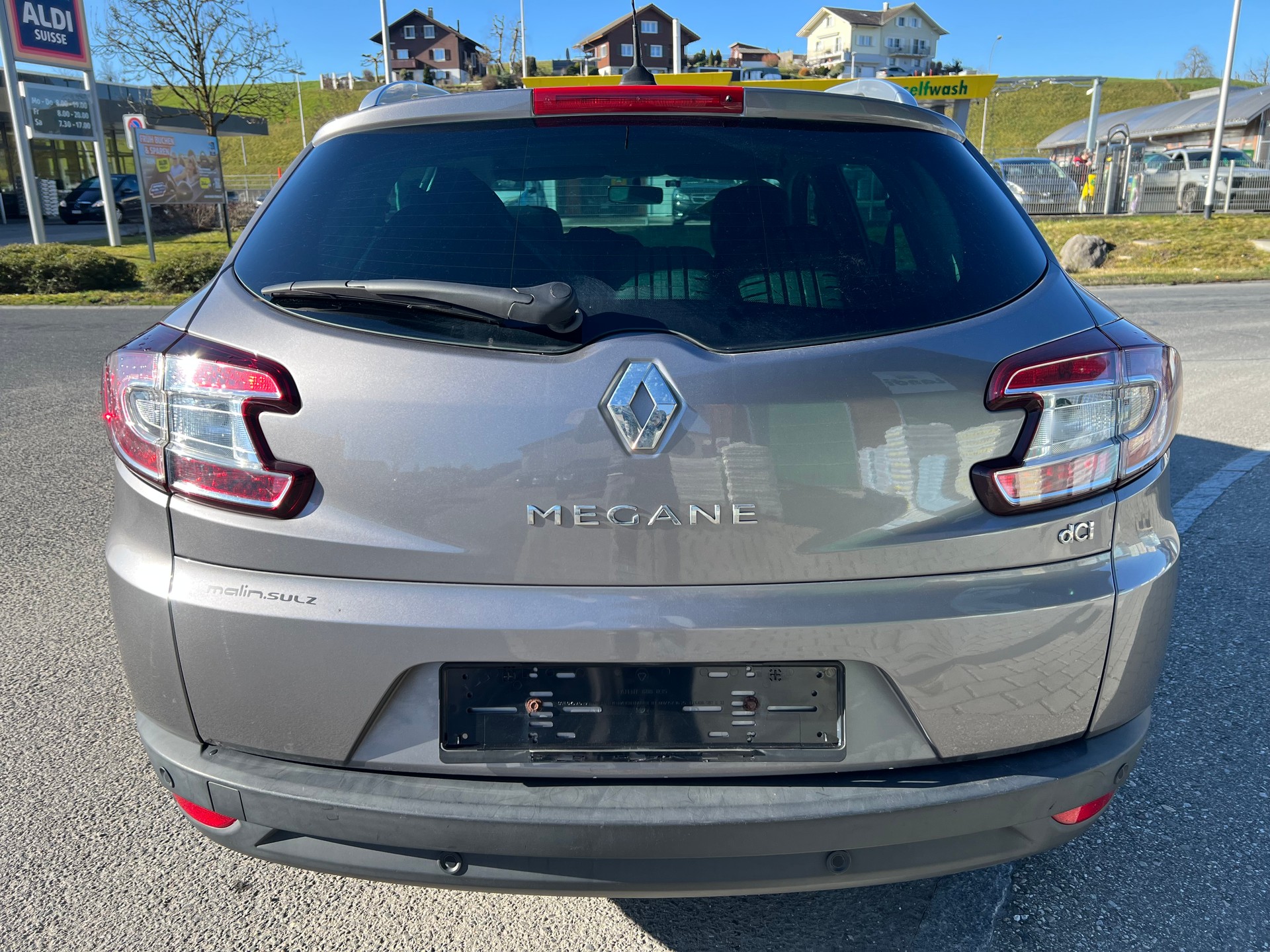 RENAULT Mégane 1.5 dCi Dynamique-image-5