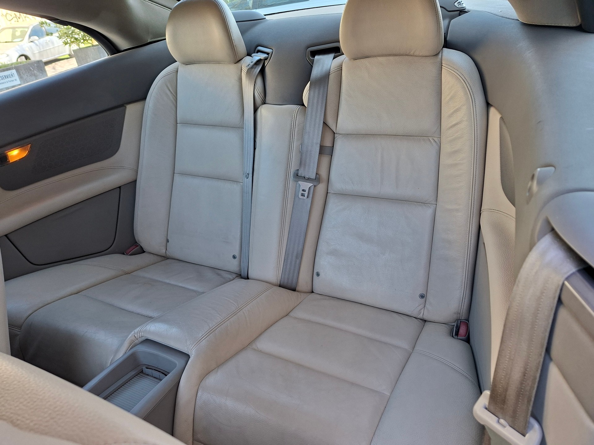 VOLVO C70 T5 Summum-image-9
