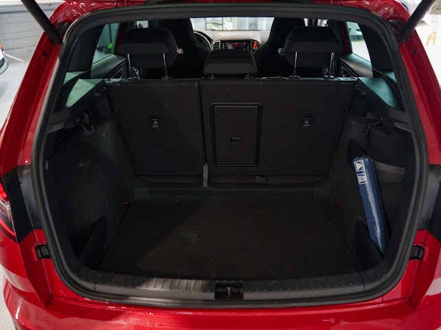 SKODA KAROQ-image-8
