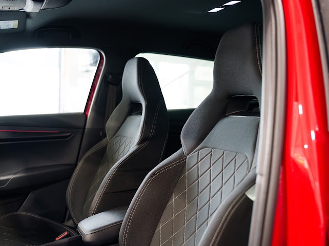 SKODA KAROQ-image-7