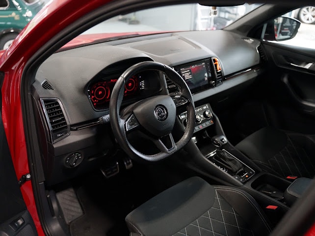 SKODA KAROQ-image-5