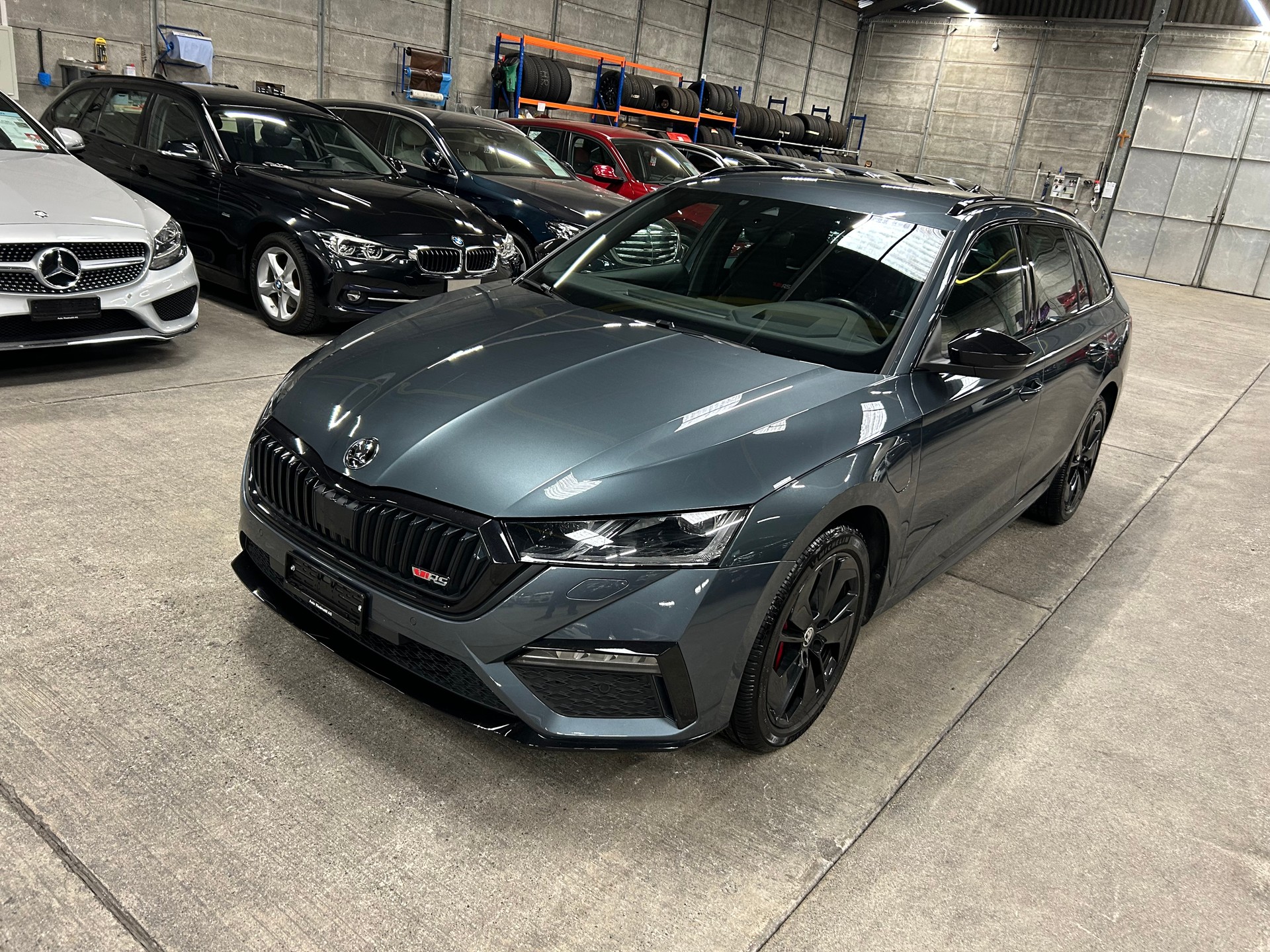 SKODA Octavia Combi 1.4 TSI PHEV DSG RS-image-7