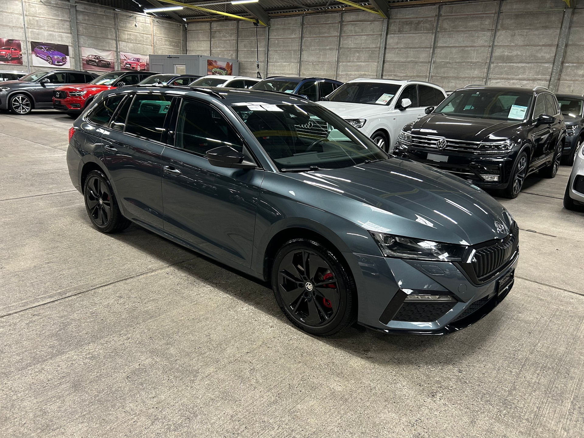 SKODA Octavia Combi 1.4 TSI PHEV DSG RS-image-1